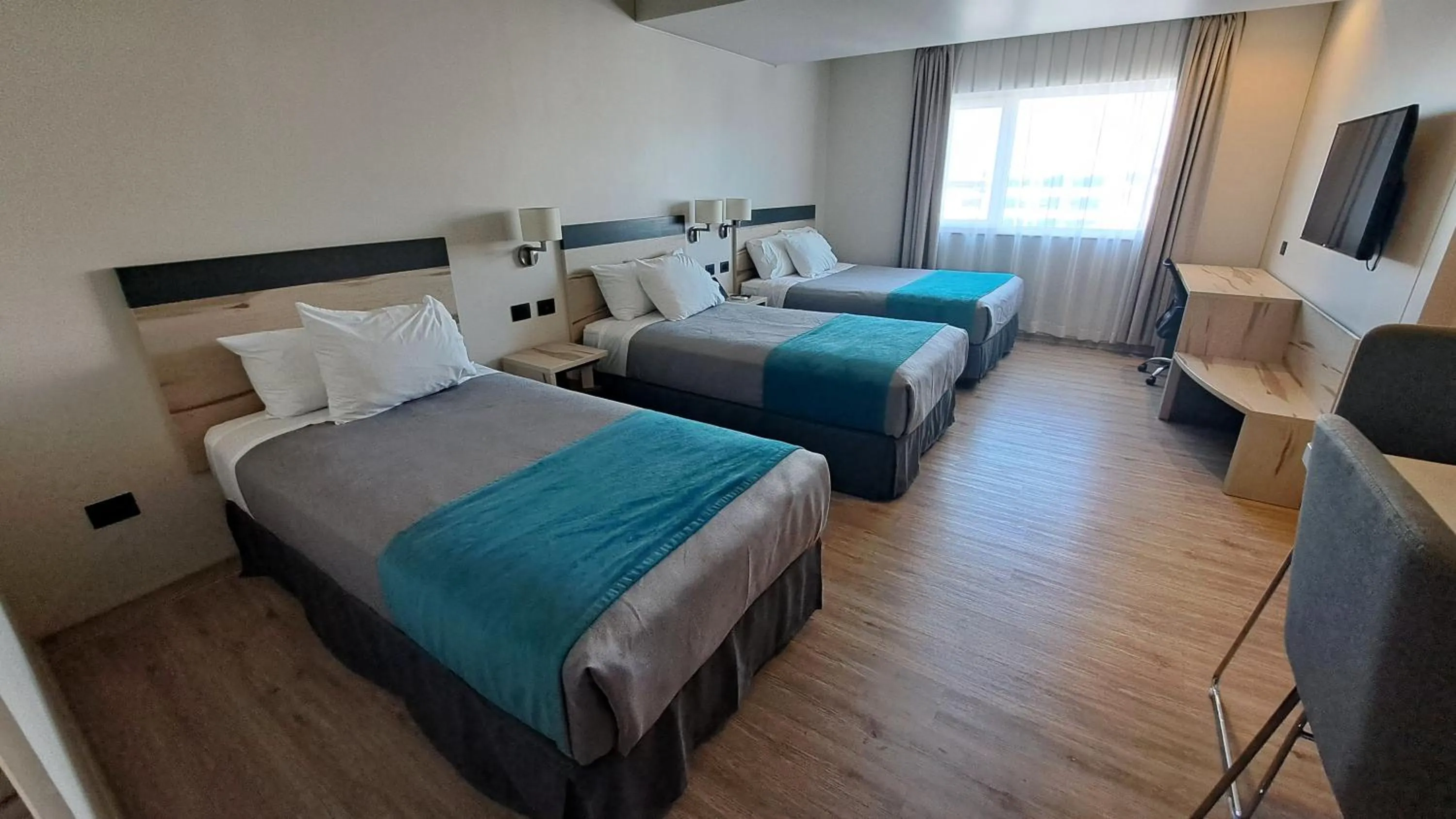 Bedroom, Bed in Hotel Diego de Almagro Temuco Express