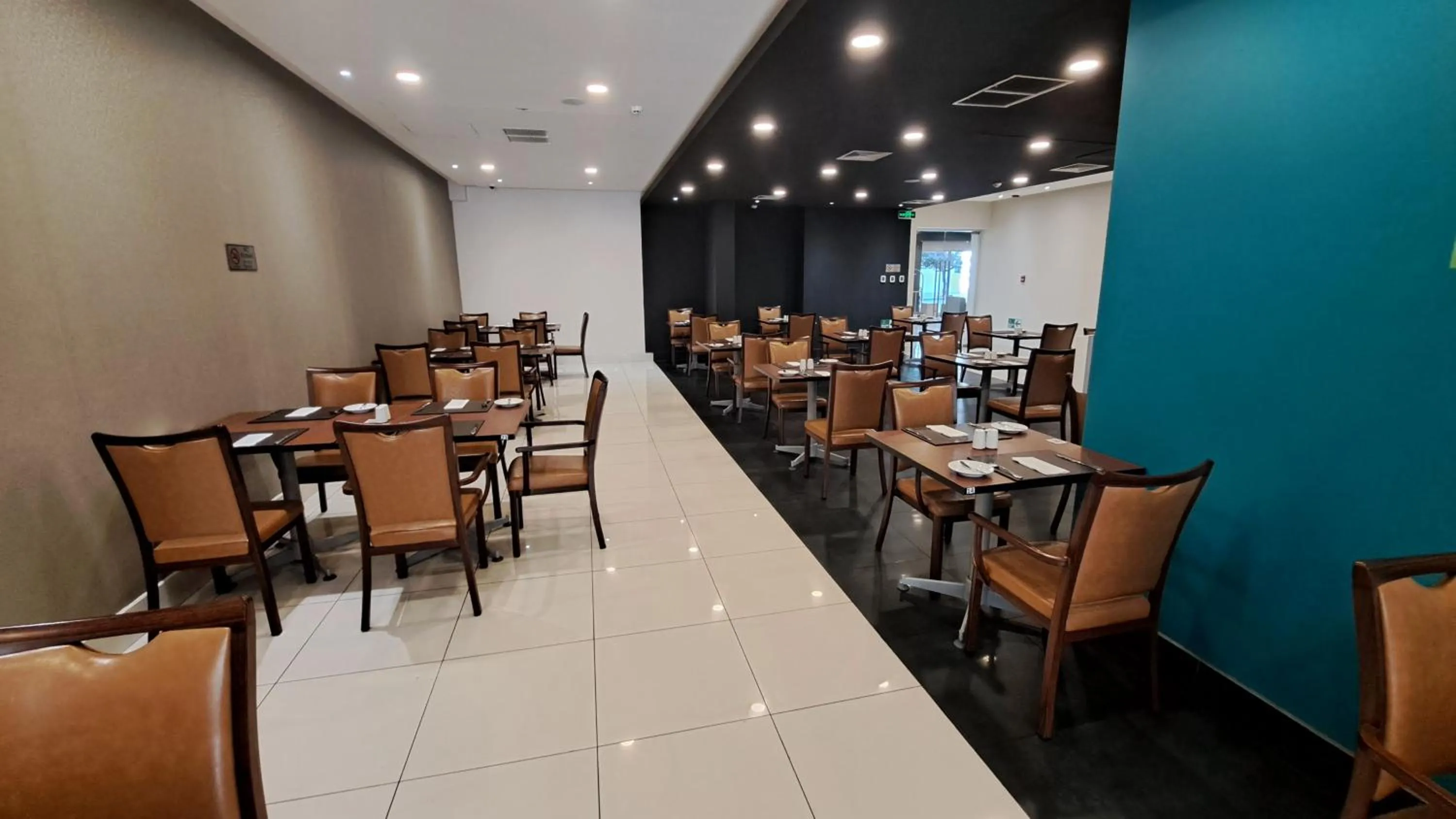 Restaurant/places to eat in Hotel Diego de Almagro Temuco Express