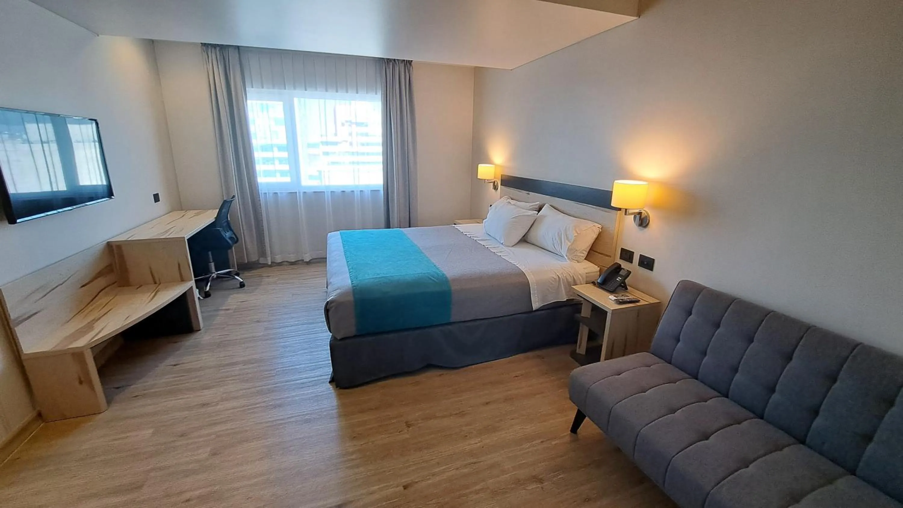 Bedroom, Bed in Hotel Diego de Almagro Temuco Express