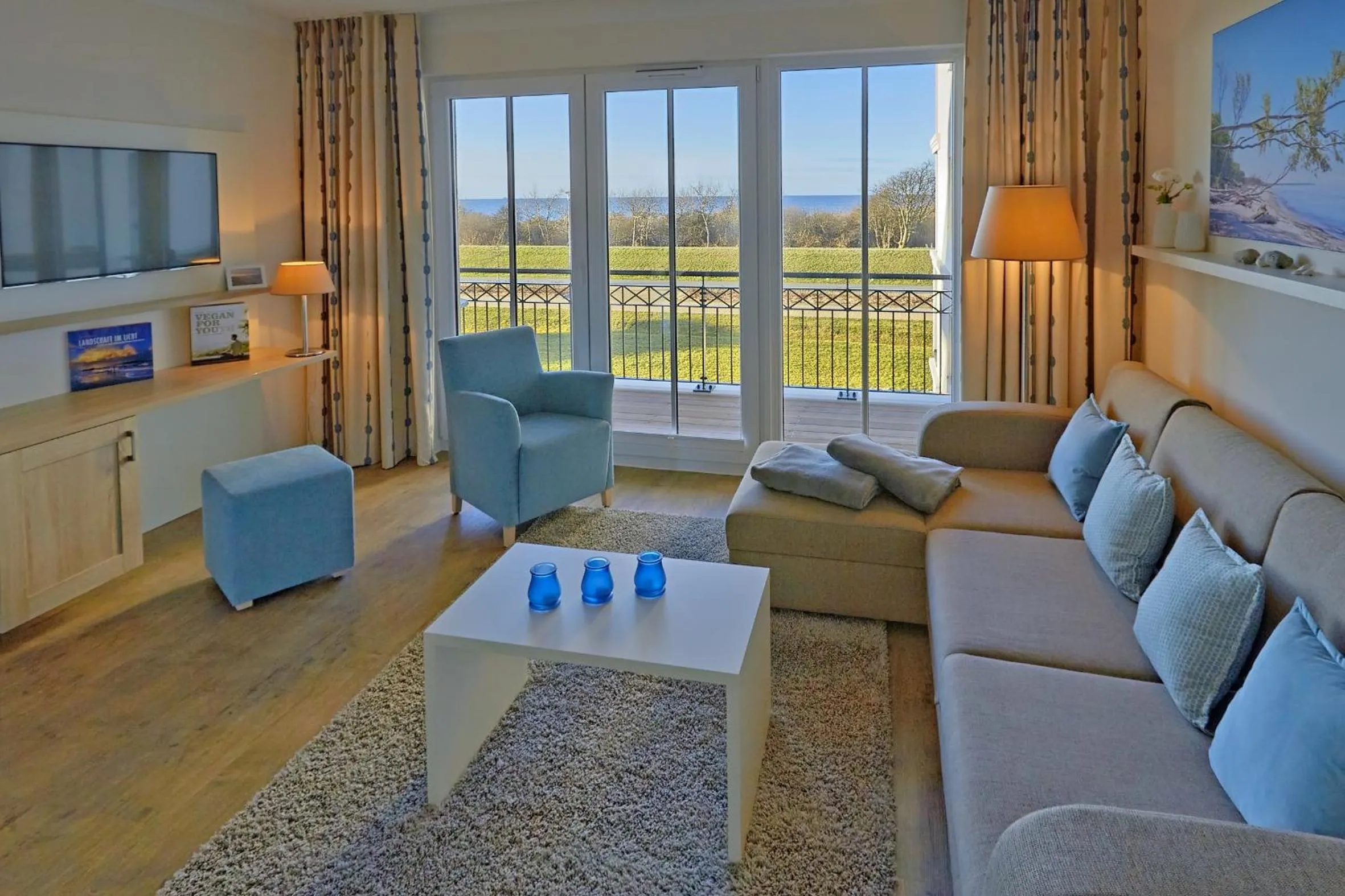 TV and multimedia in Aparthotel Waterkant Suites - Fewos am Meer mit SPA