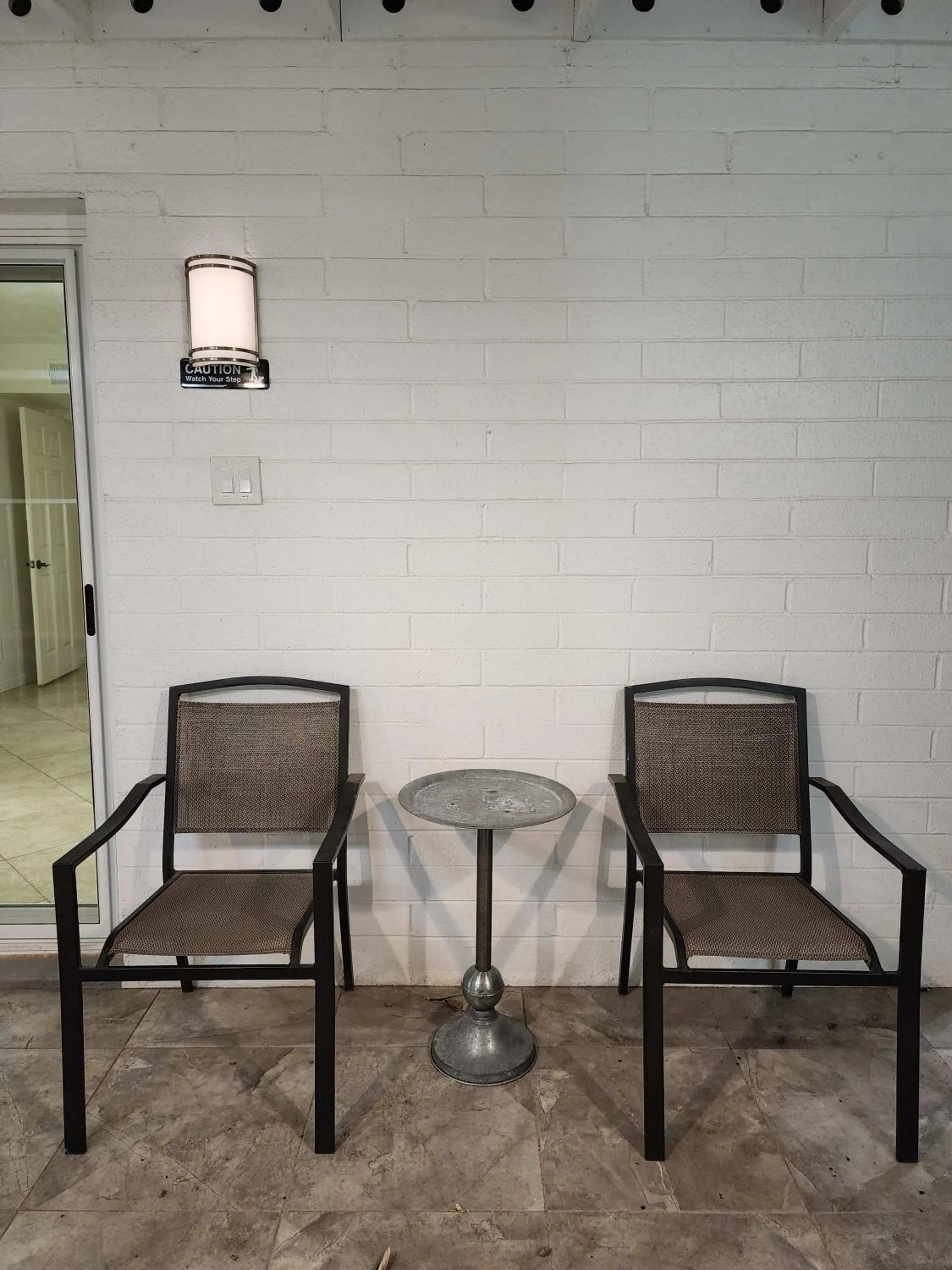 Quiet house with pool heater, patio, BBQ, citrus