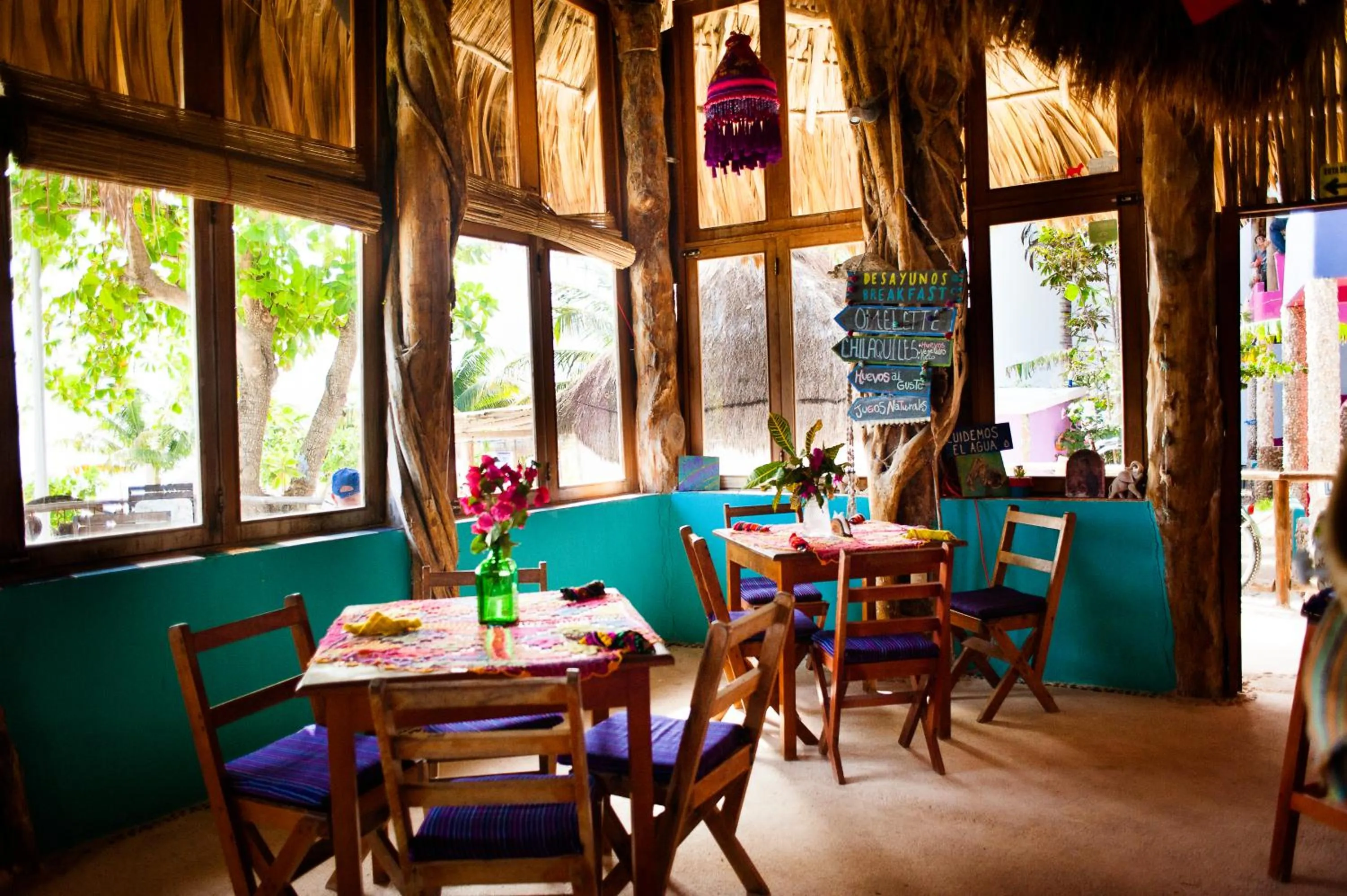 Restaurant/places to eat in Nacional Beach Club & Bungalows