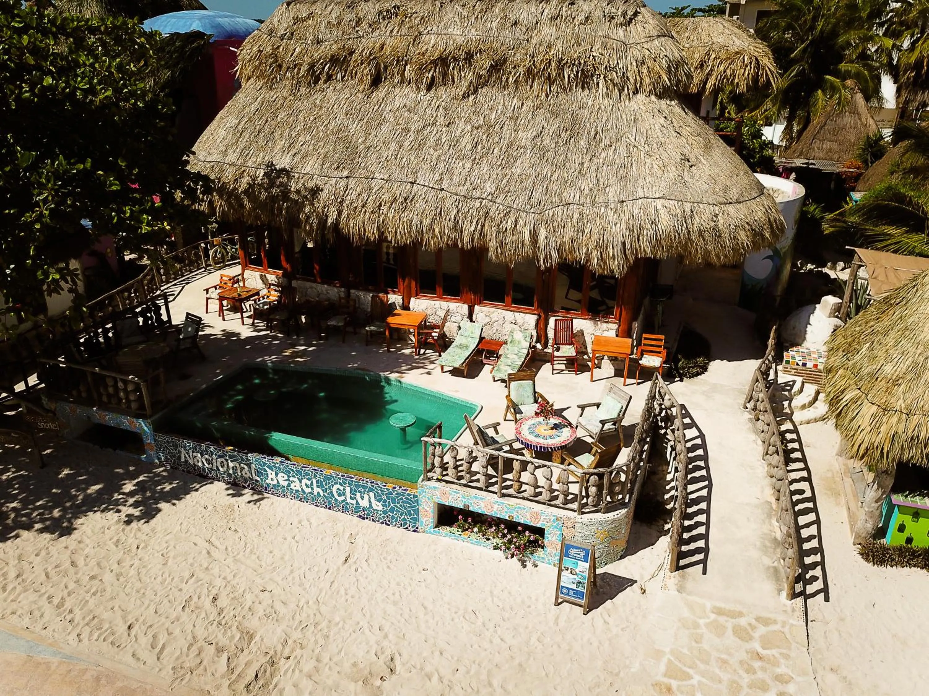 Swimming pool in Nacional Beach Club & Bungalows