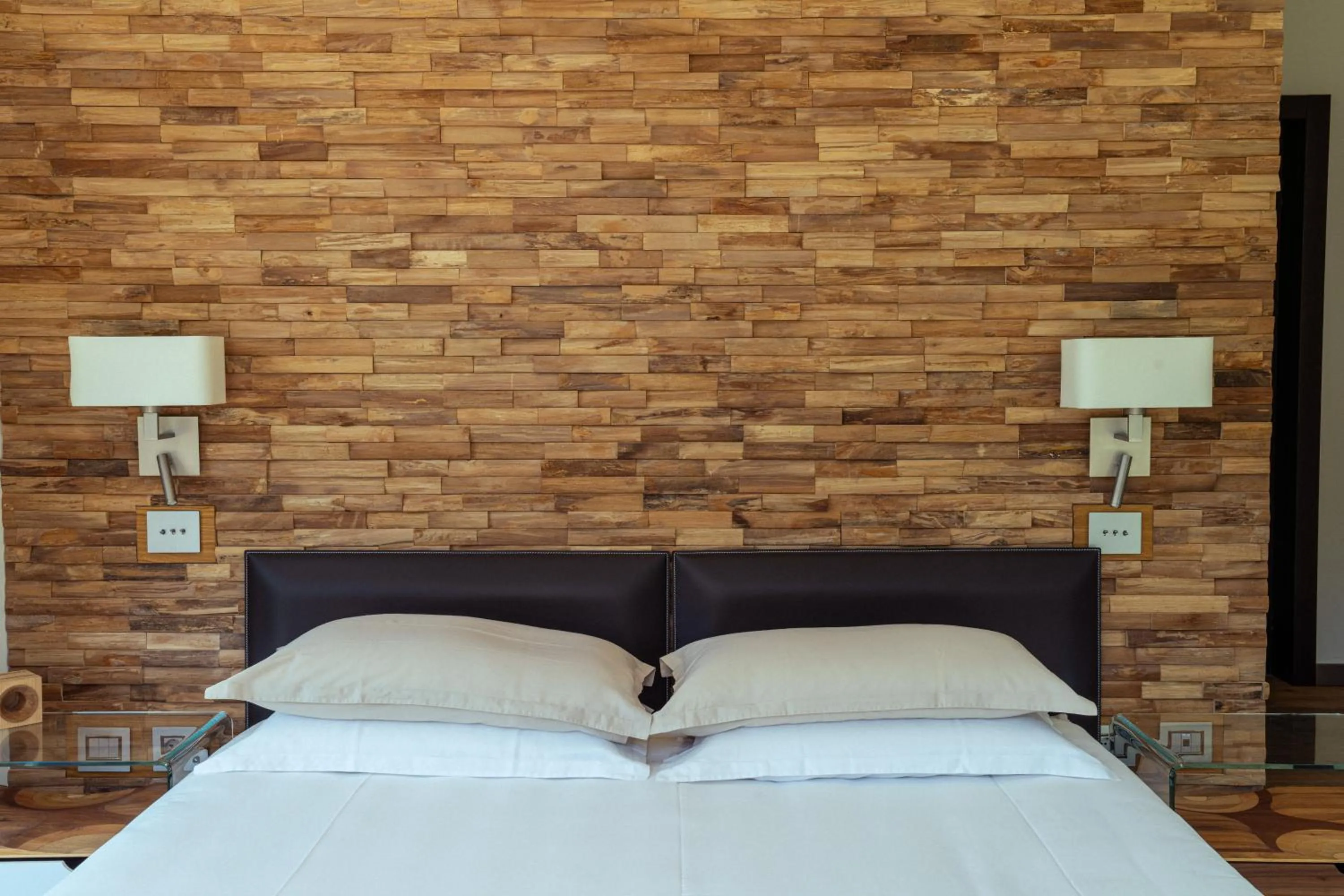 Bed in La Forestale Luxury Ecolodge B&B Primo Piano