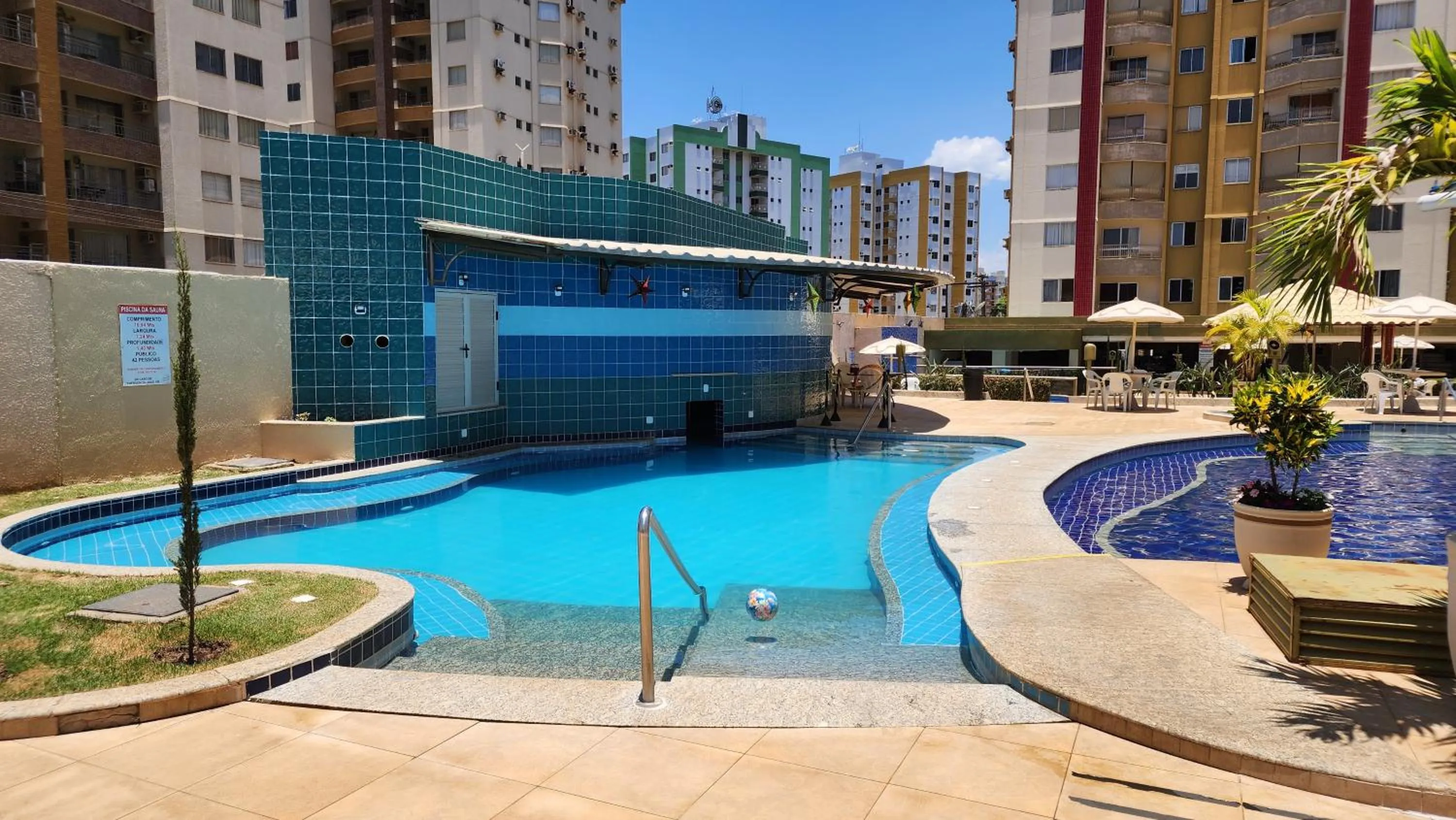 Swimming pool in Prive das Thermas - 301B