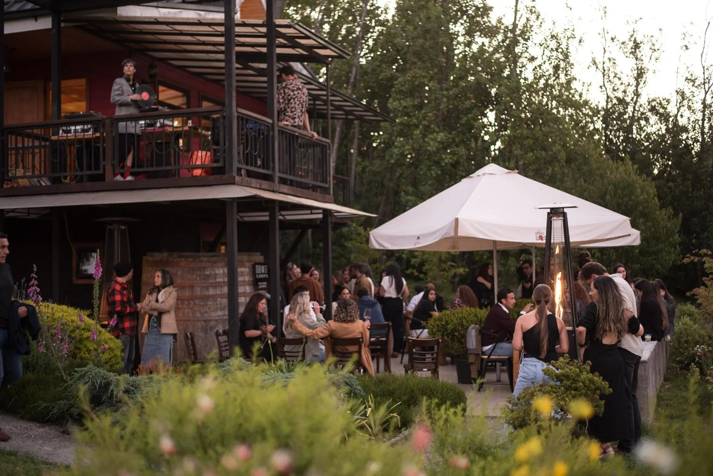 Restaurant/places to eat in Das Dorf Hotel