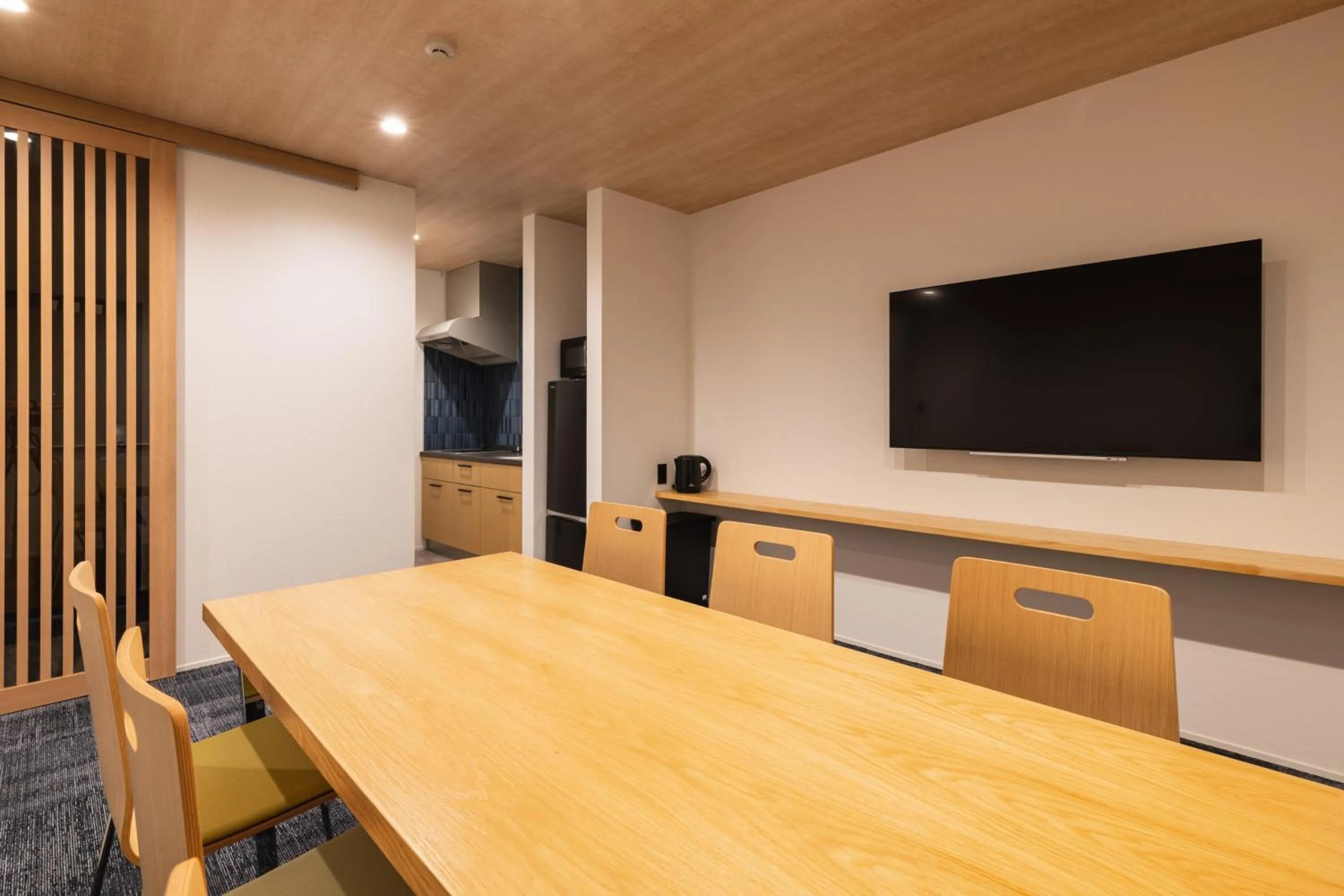 Dining area in J-STAY Beppu indigo