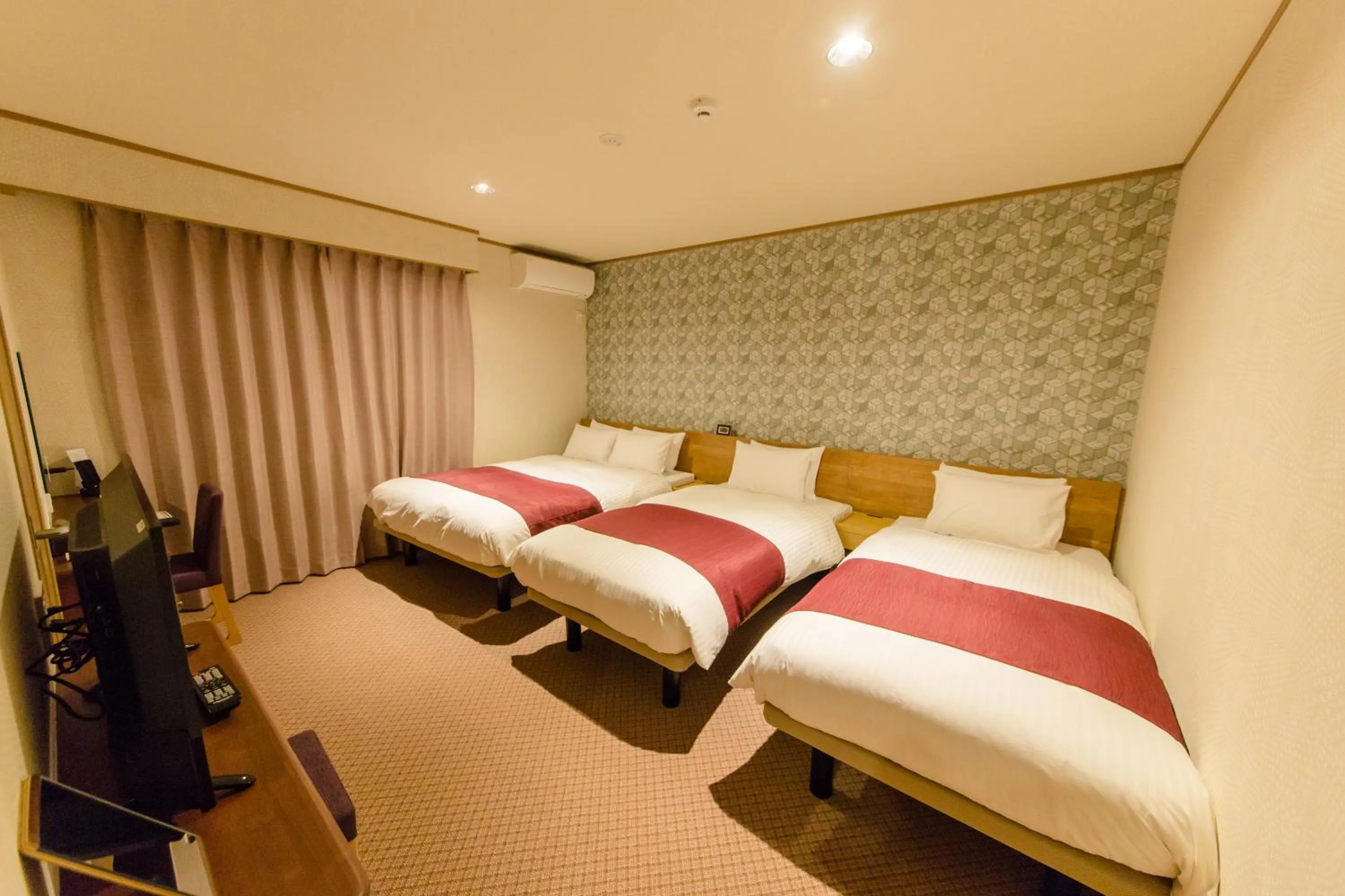 Bed, Room Photo in Cutter INN KYOTO