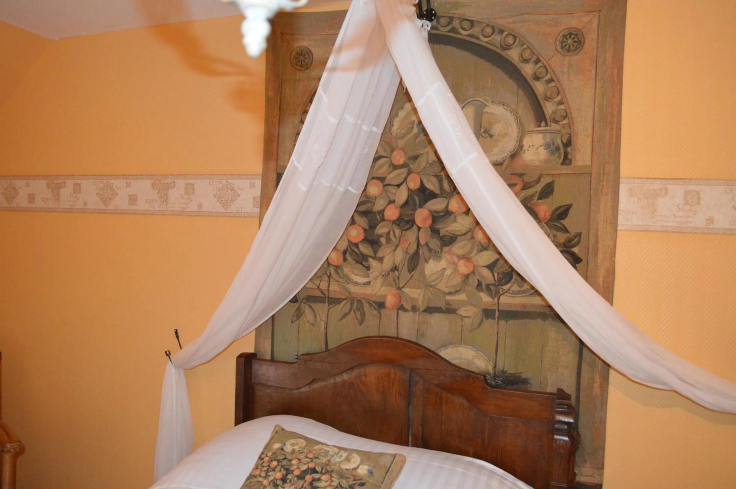 Bed in Les GITES DE LA CHAPINIERE