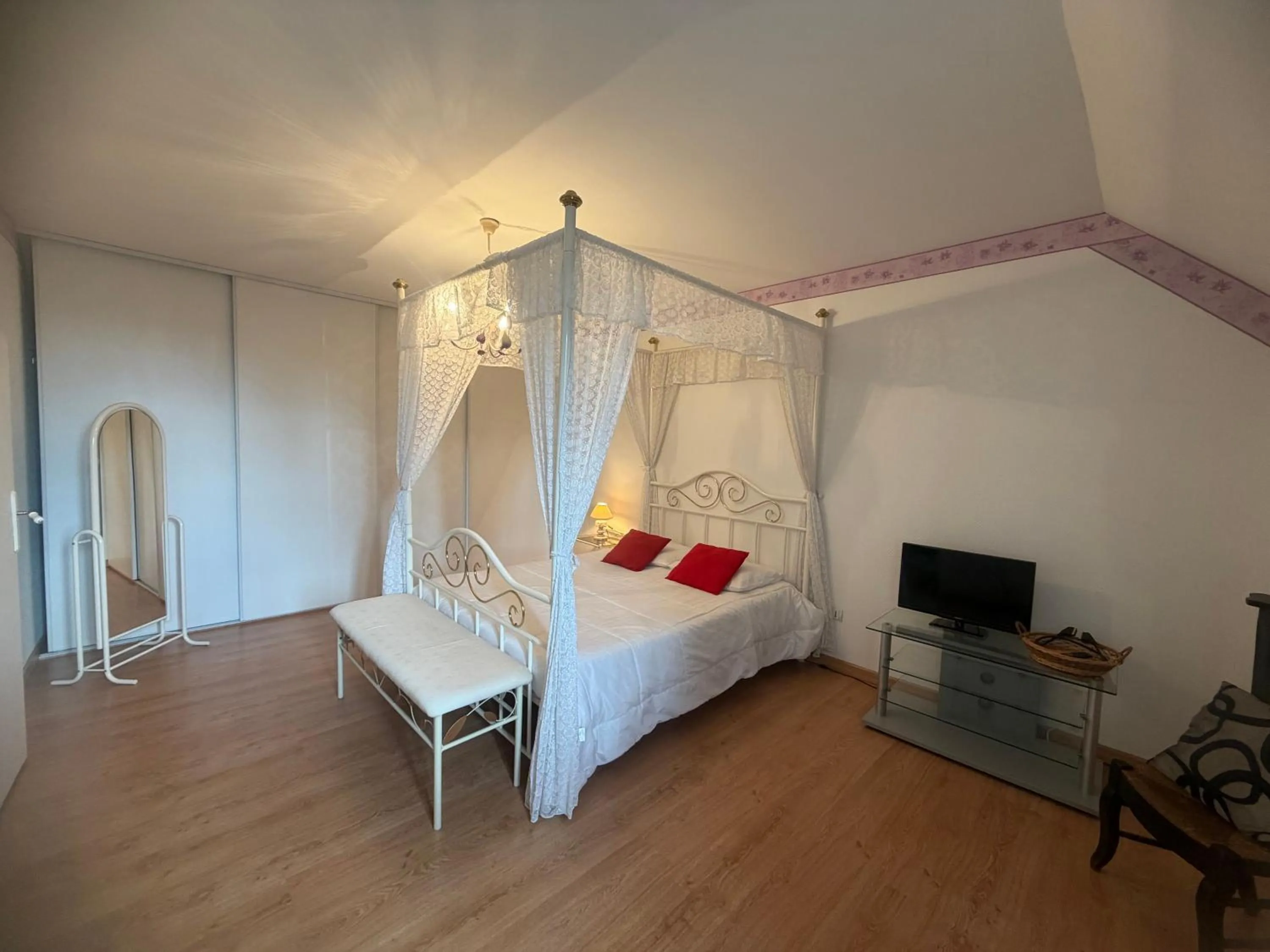 Bed in Gîte de groupe La Chapinière 7 min ZooParc Beauval