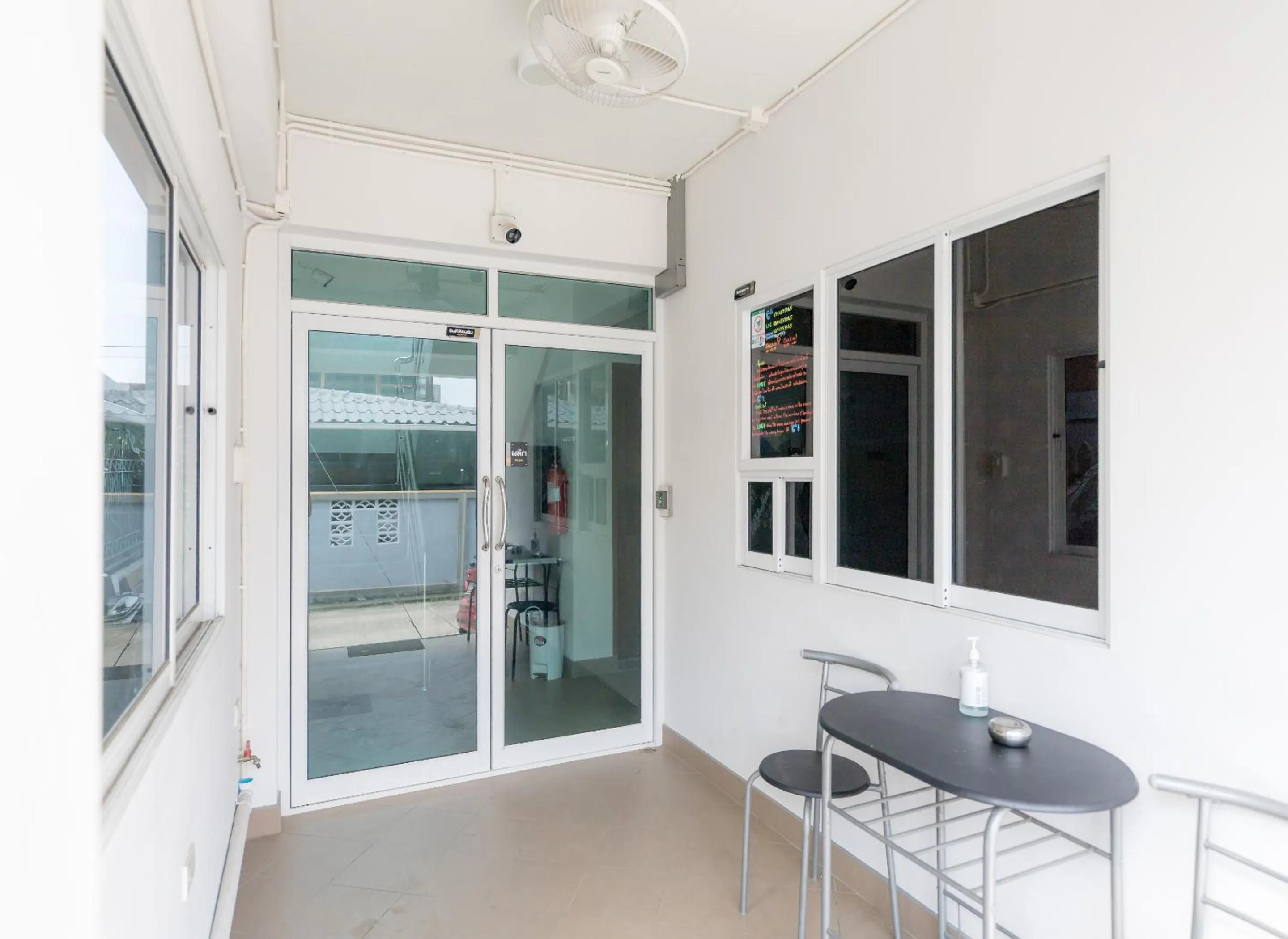 Balcony/Terrace in MiddleWay House Bangkok