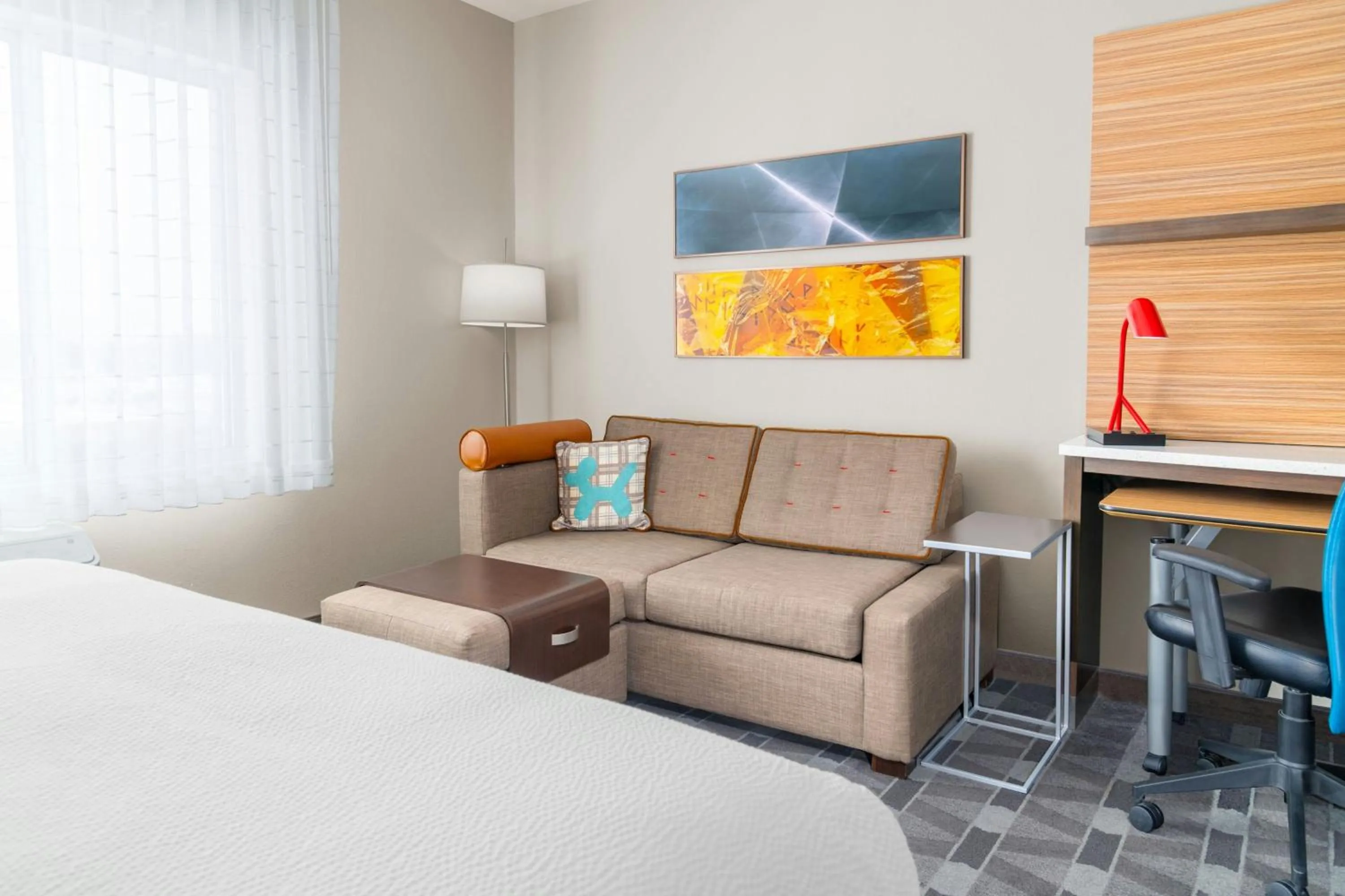 Bedroom, Bed in TownePlace Suites by Marriott Detroit Allen Park