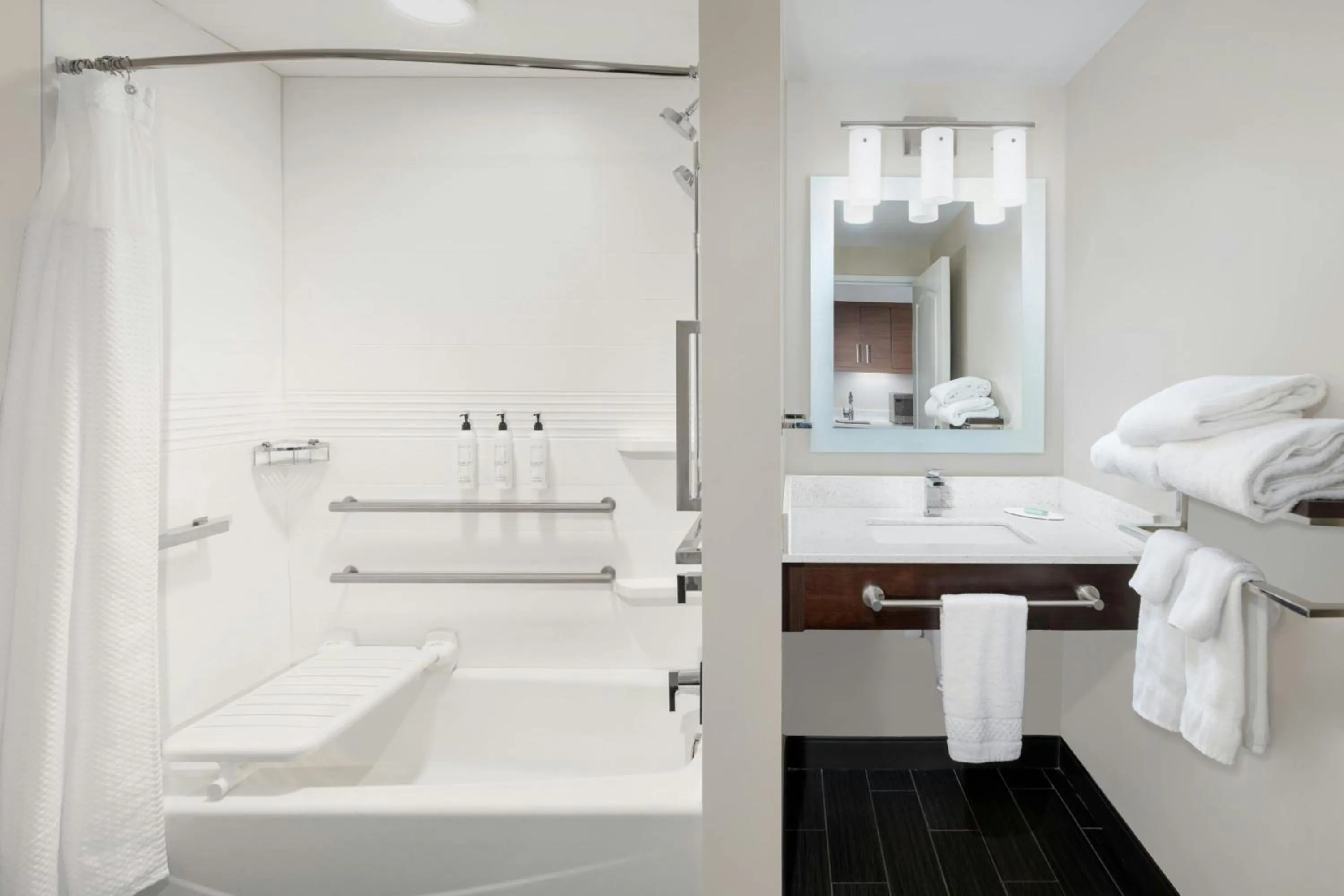 Bathroom, Bed in TownePlace Suites by Marriott Detroit Allen Park