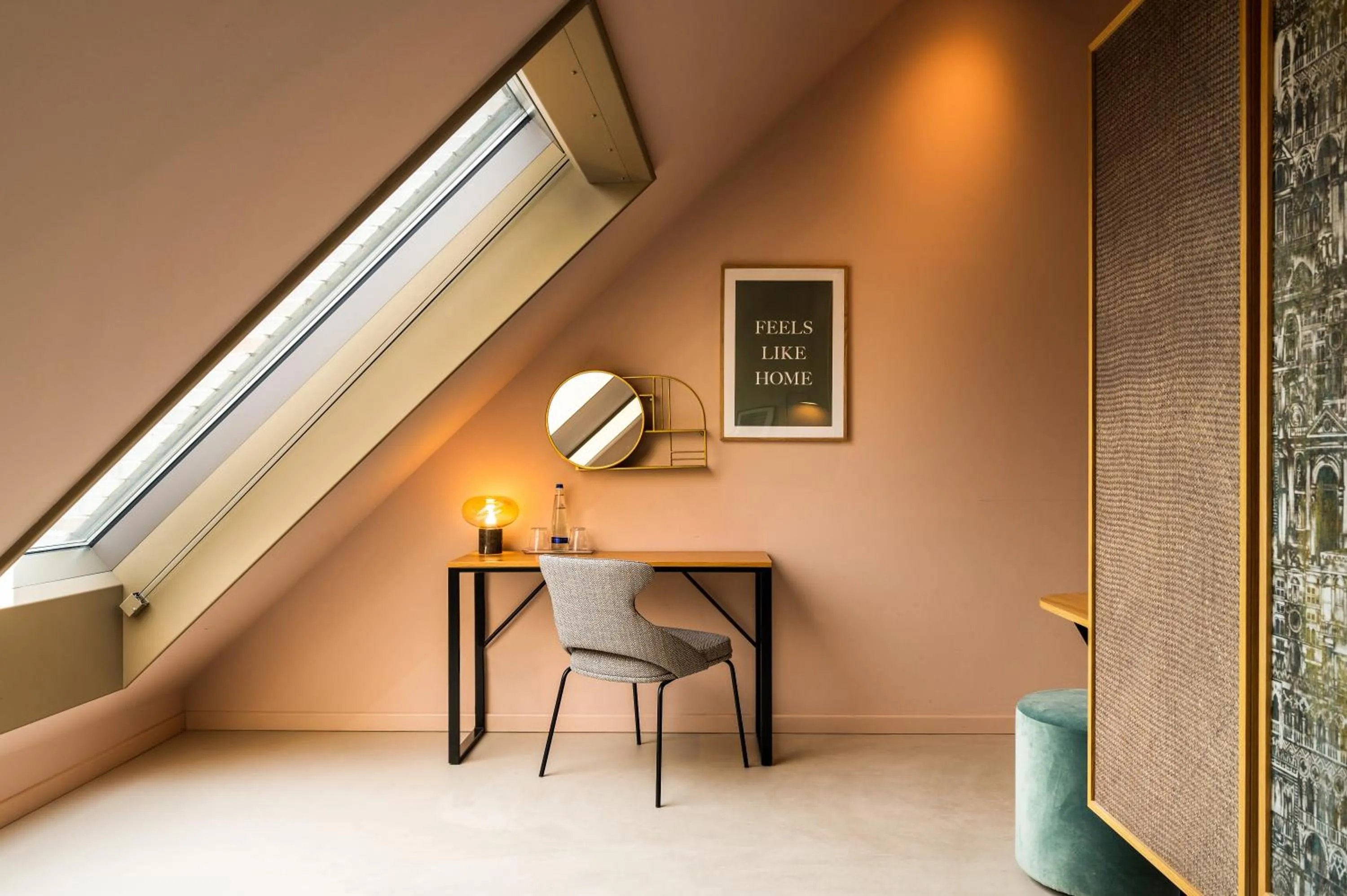 Living room in MIANO Hotel & Bar