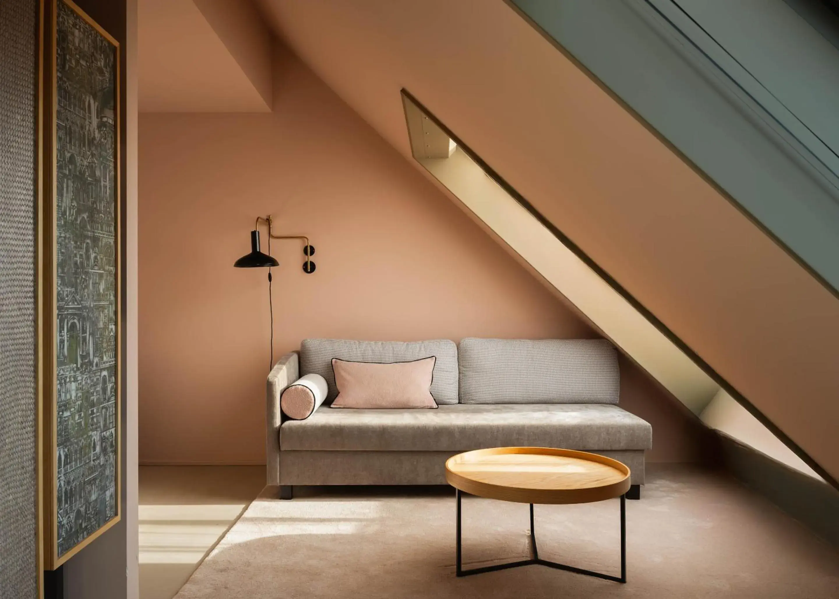 Comfort Queen Room with sofa bed in Hotel Miano by Limehome Comfort Queen Room with sofa bed in Hotel Miano by Limehome