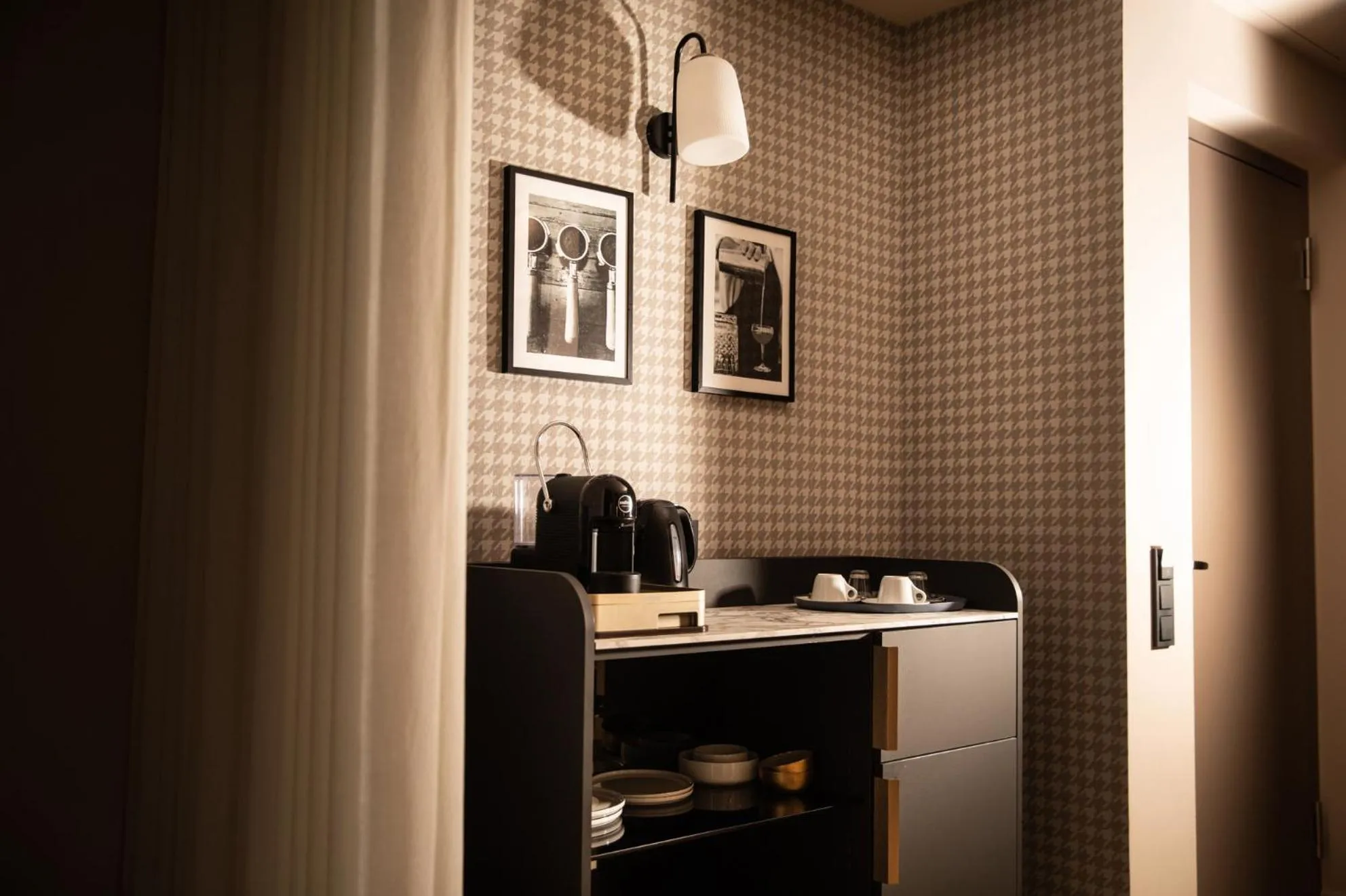 Kitchen or kitchenette in MIANO Hotel & Bar