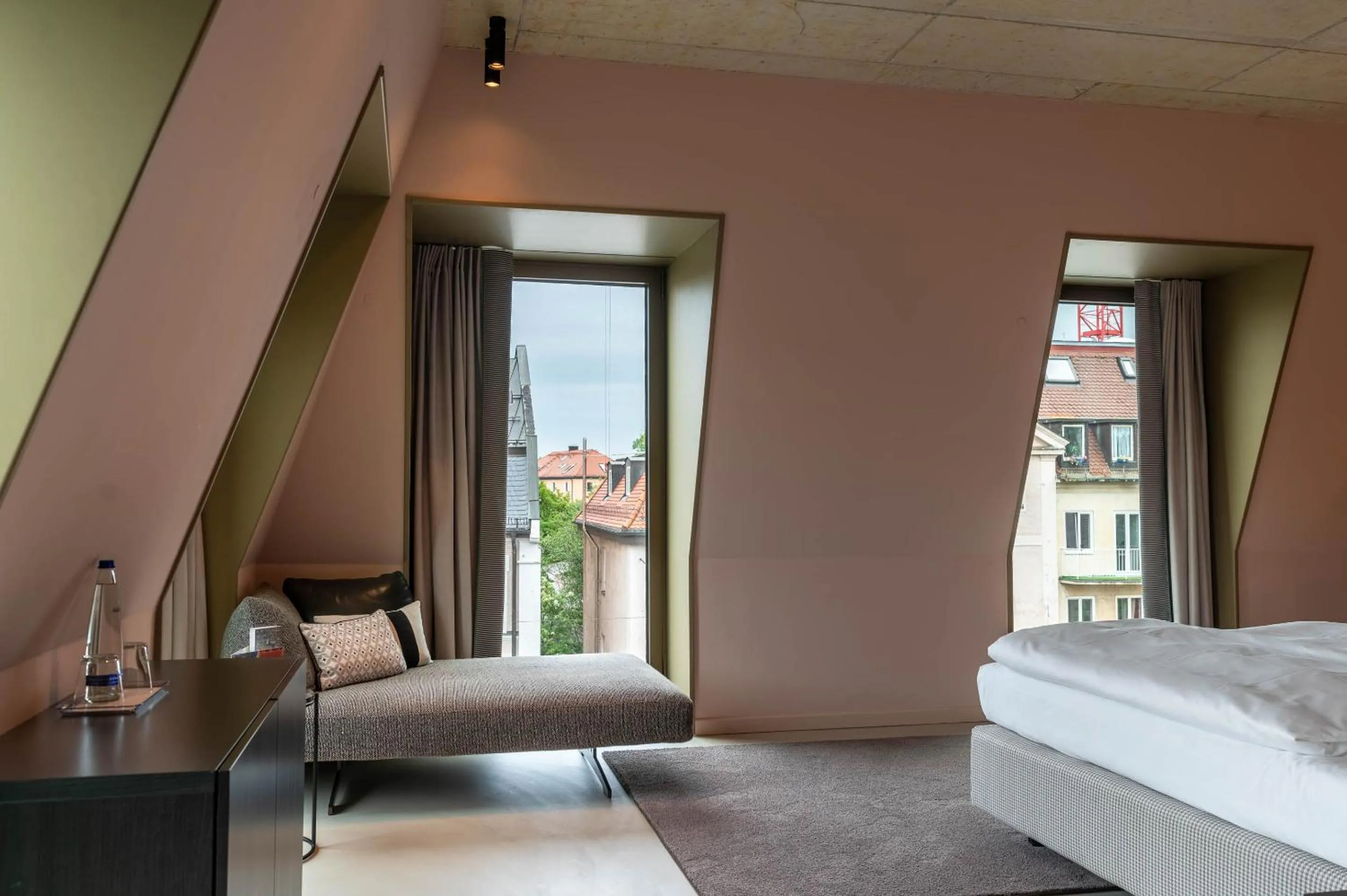 Bed in Hotel Miano by Limehome