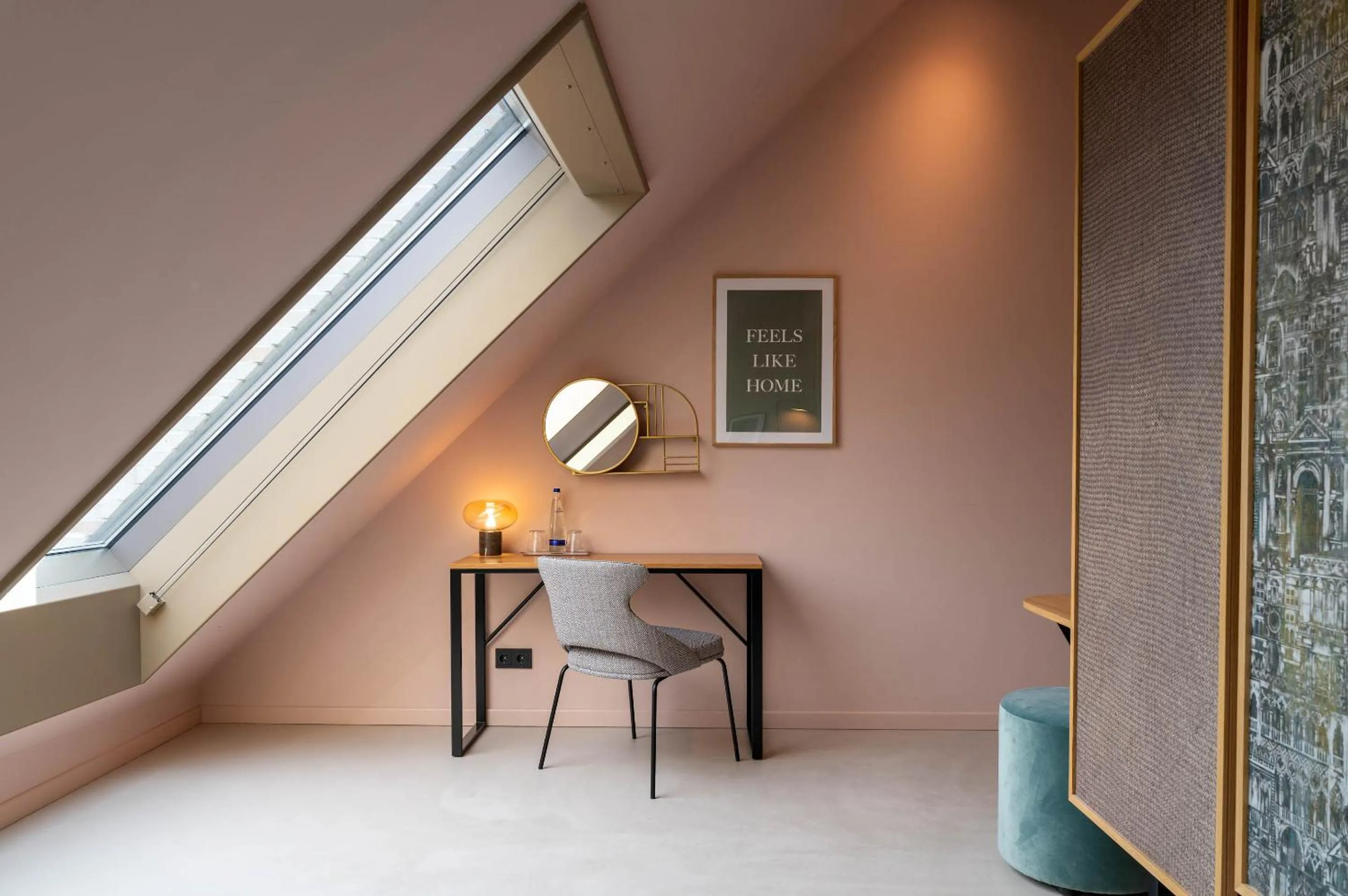 Decorative detail in Hotel Miano by Limehome