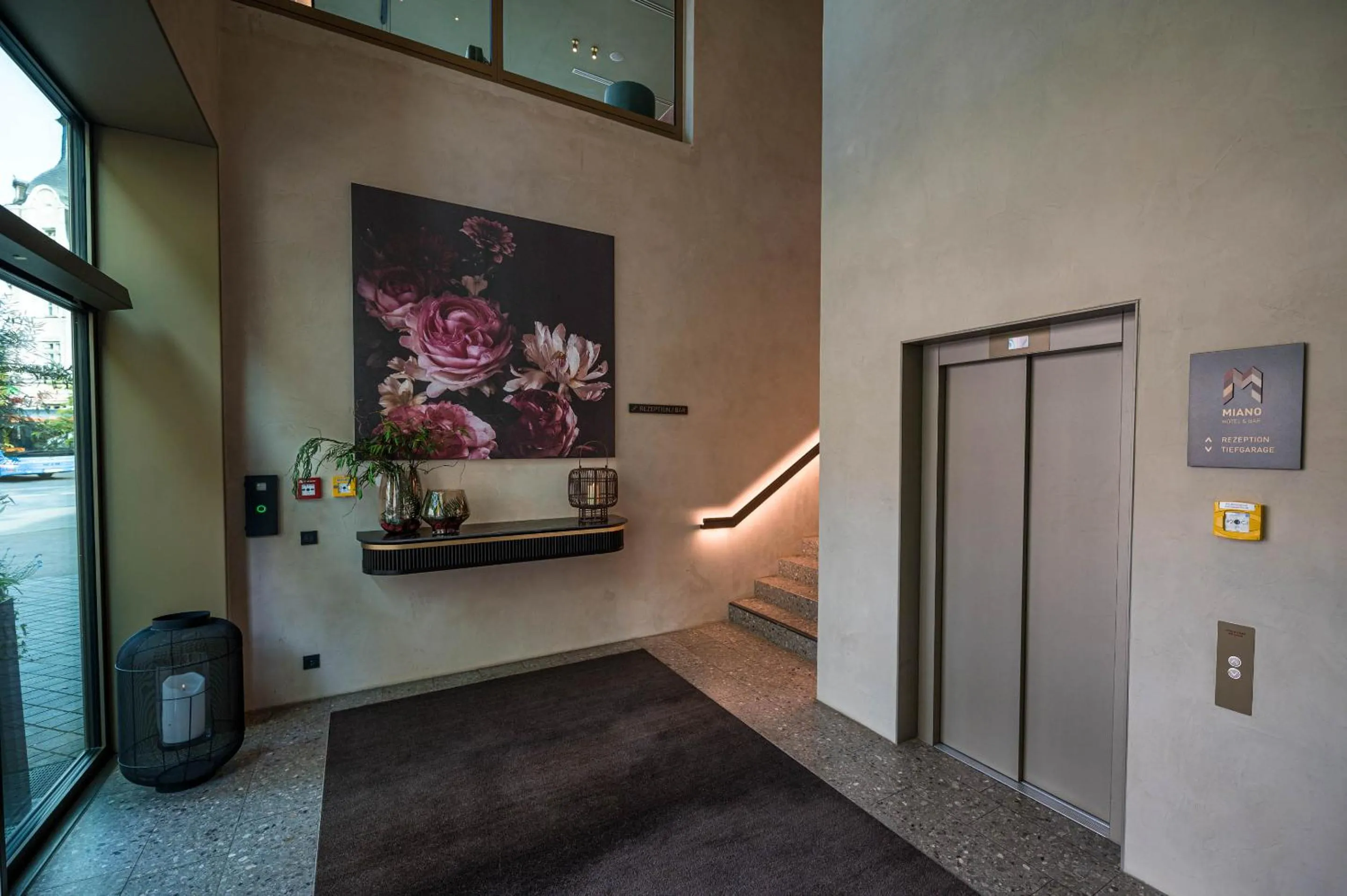 Property building in Hotel Miano by Limehome