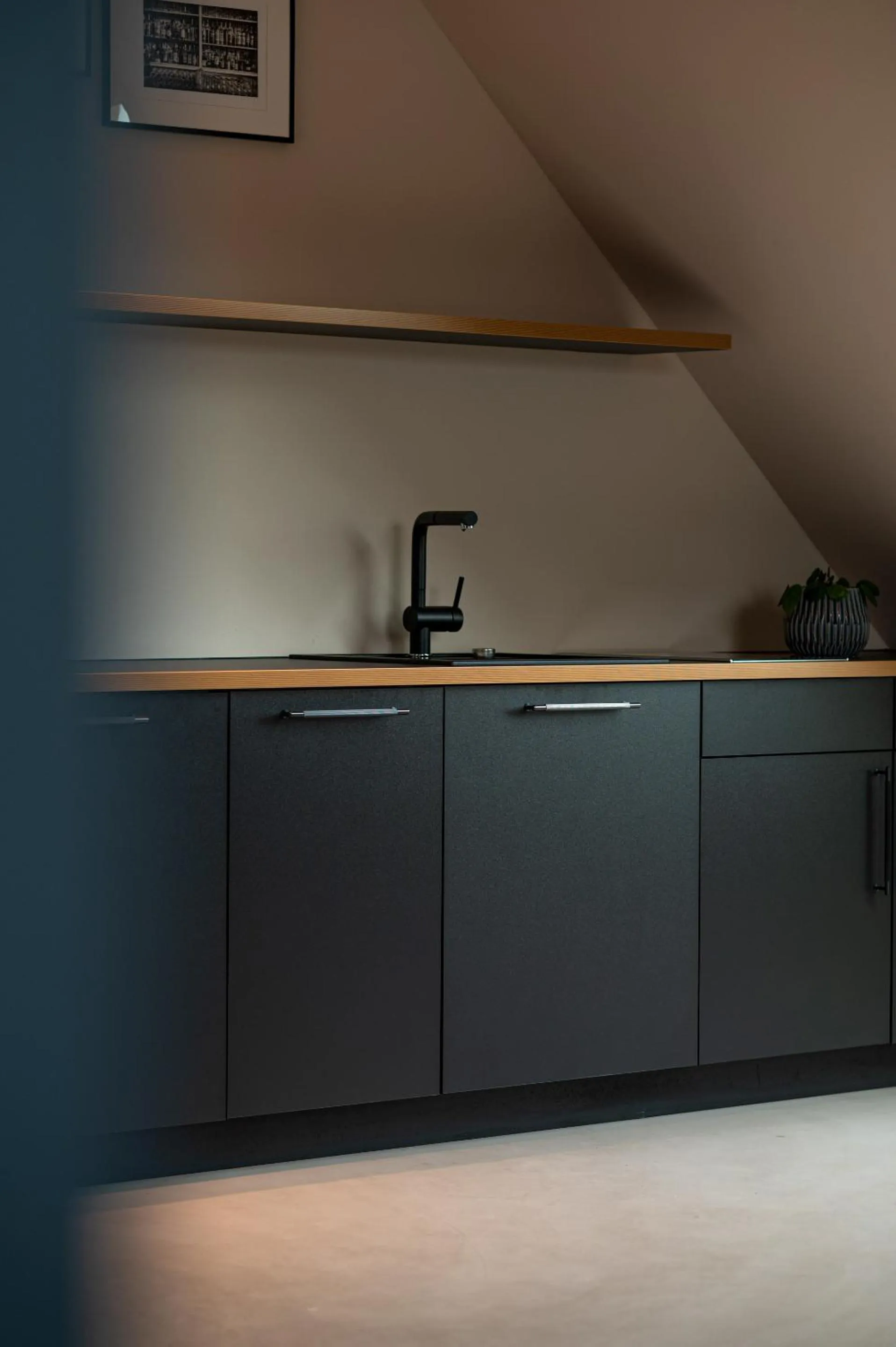 Kitchen or kitchenette in Hotel Miano by Limehome