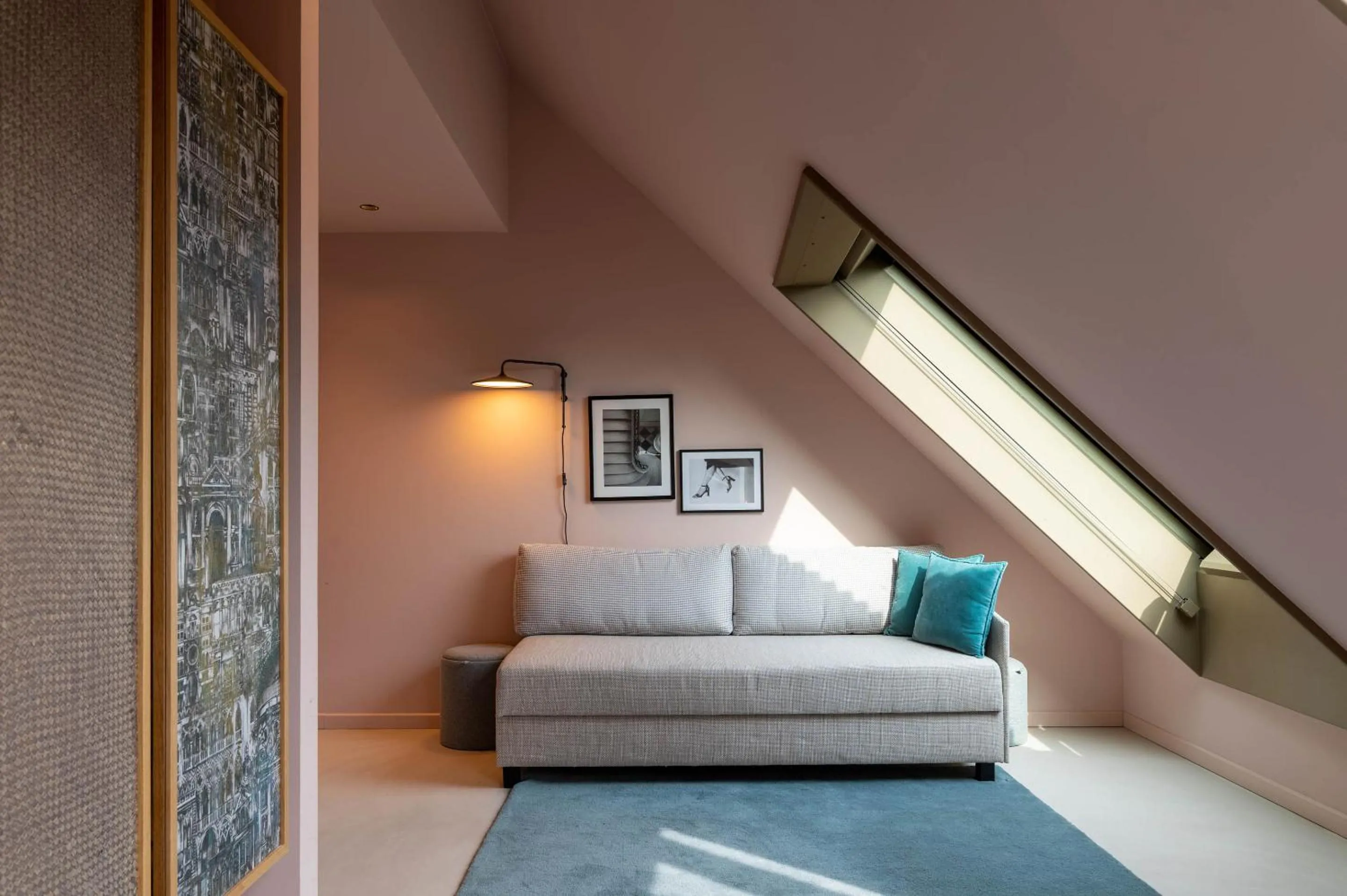 Decorative detail in Hotel Miano by Limehome