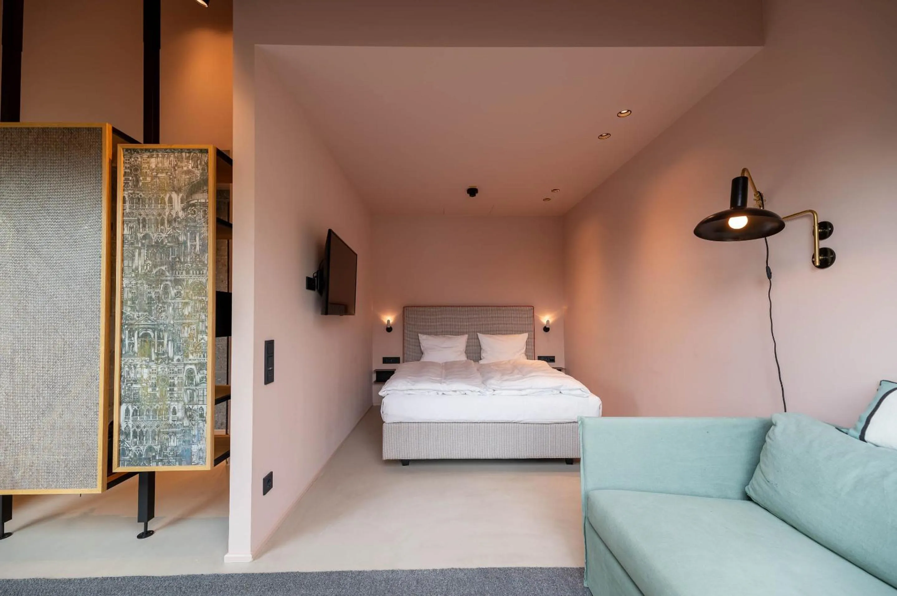 Bed in Hotel Miano by Limehome