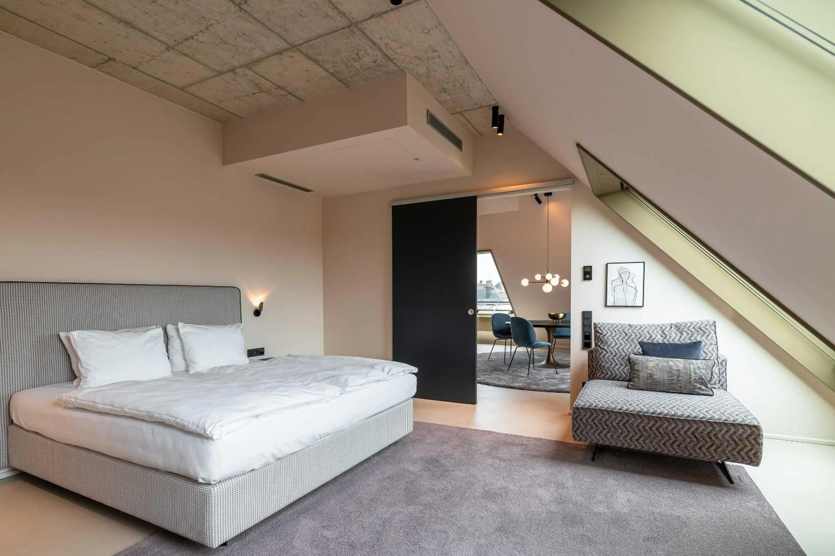 Bed in Hotel Miano by Limehome