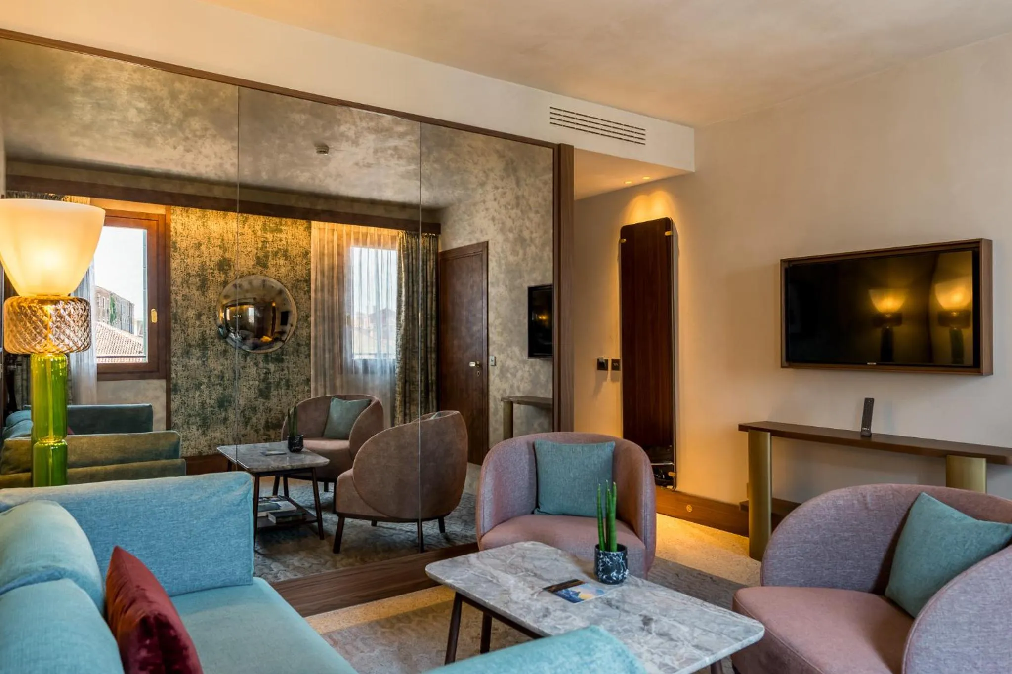 TV and multimedia in Ca' di Dio - VRetreats, an SLH Hotel