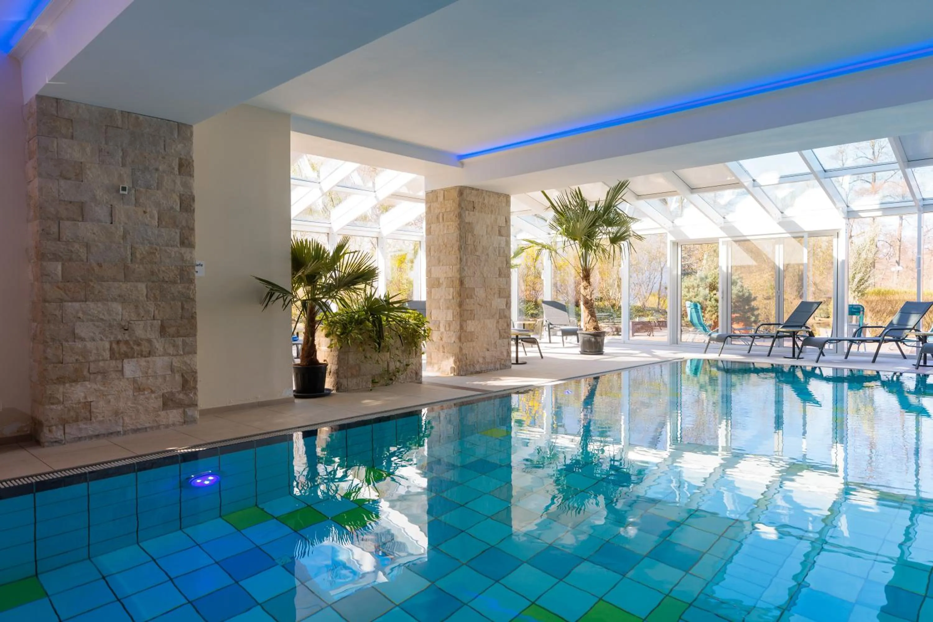 Pool view in Residenz Seehotel Berlin Brandenburg