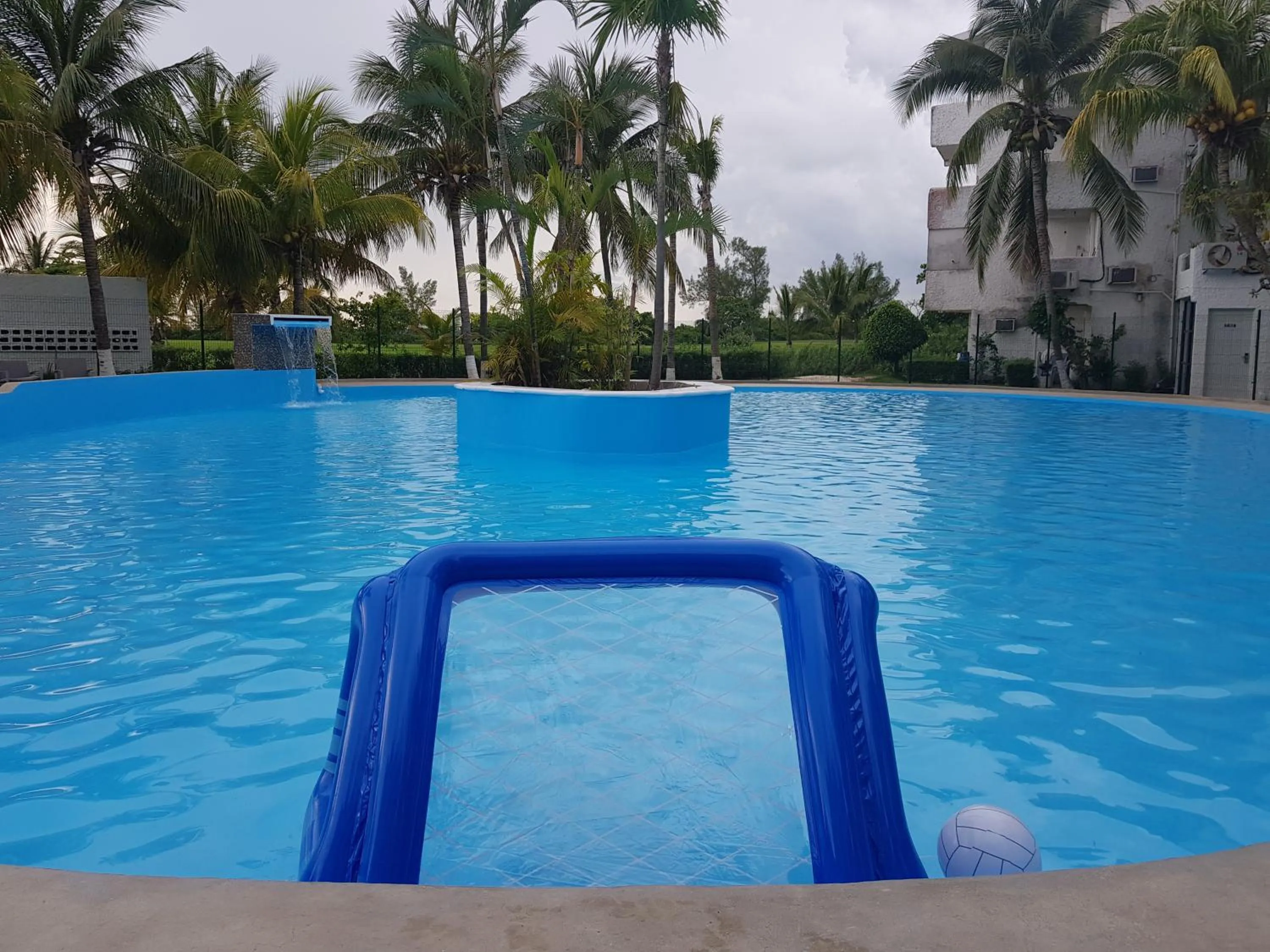 Swimming pool in Hotel Green 16
