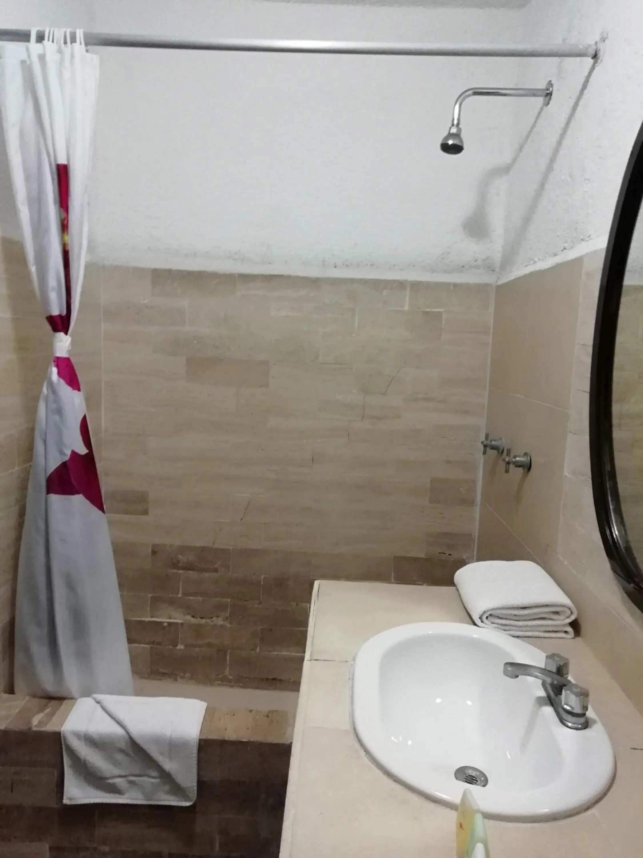 Bathroom in Hotel Green 16