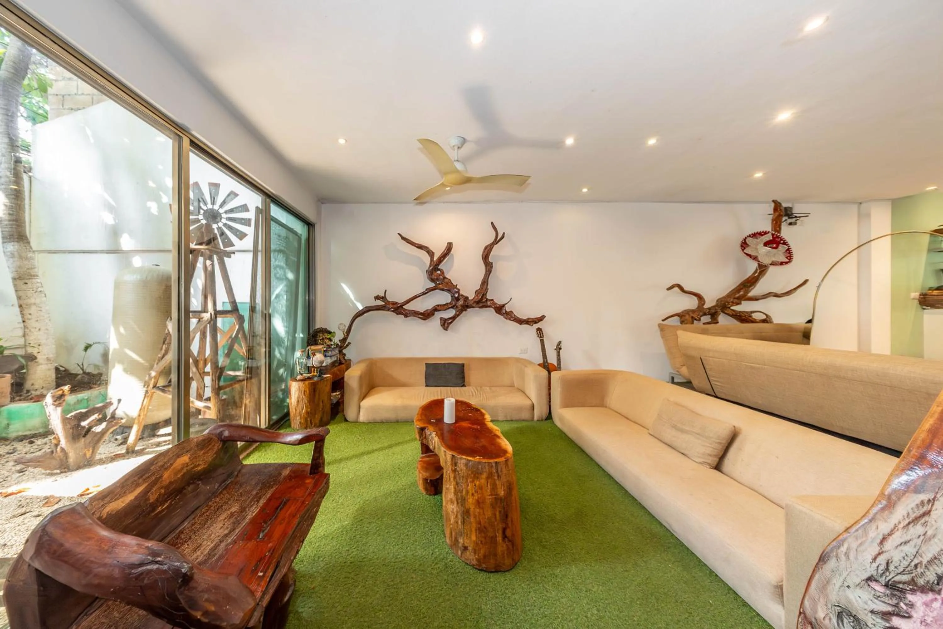 Living room in The Green Village Boutique Hotel