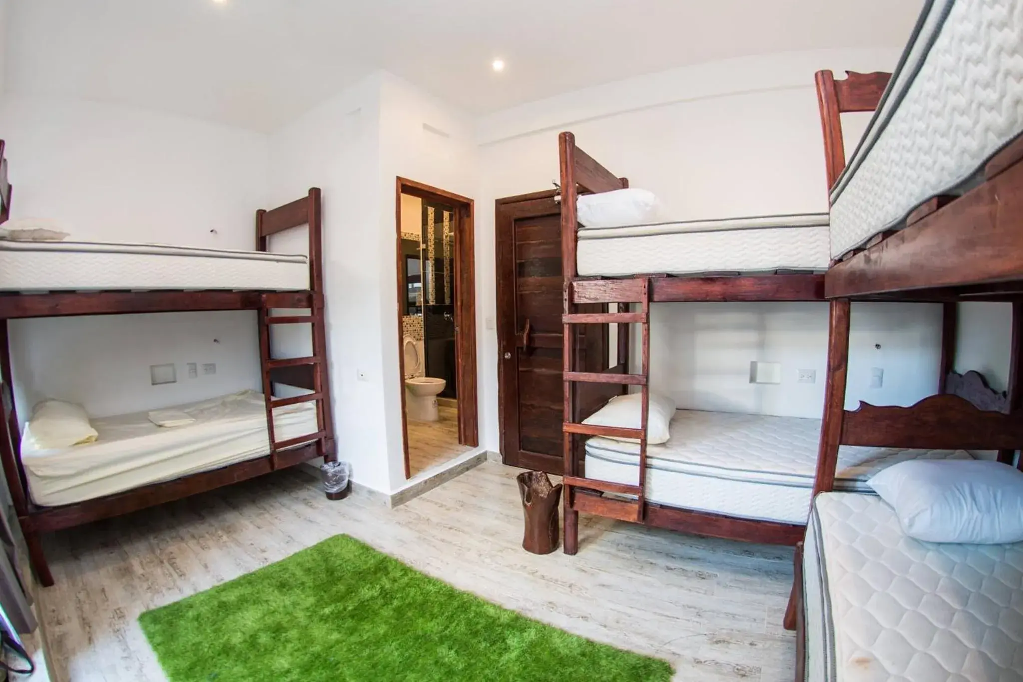 Bed in 6-Bed Mixed Dormitory Room in The Green Village Boutique Hotel Bed in 6-Bed Mixed Dormitory Room in The Green Village Boutique Hotel