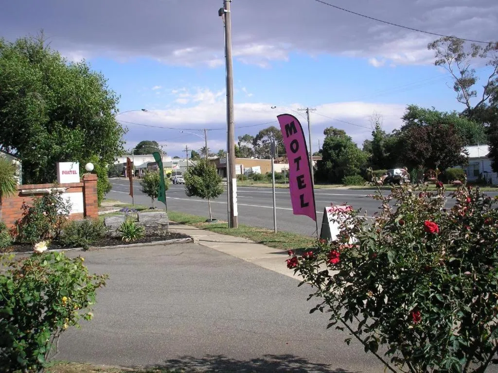 Property building in Coorrabin Motor Inn