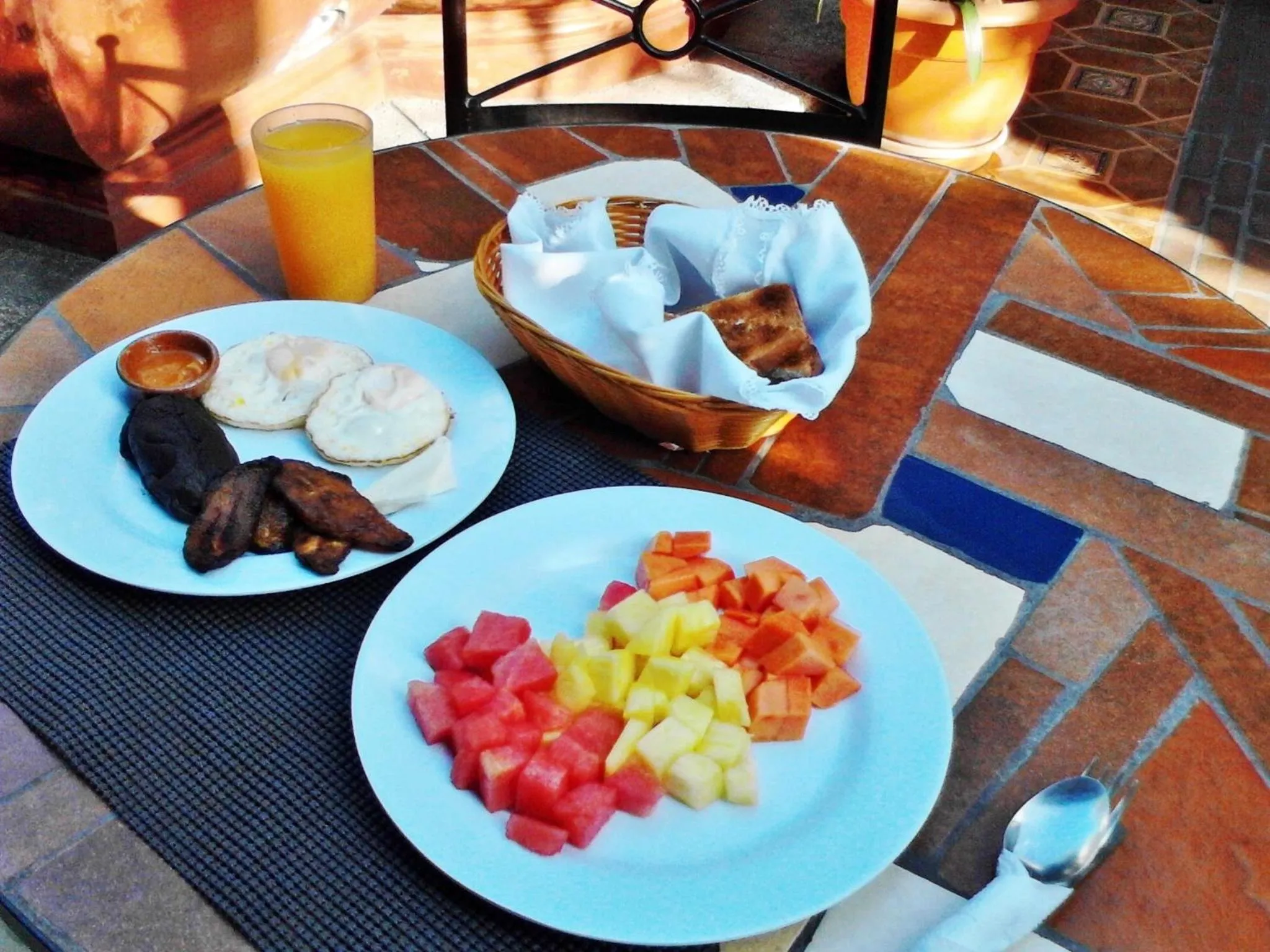 Continental breakfast in Hotel Las Camelias Inn by AHS