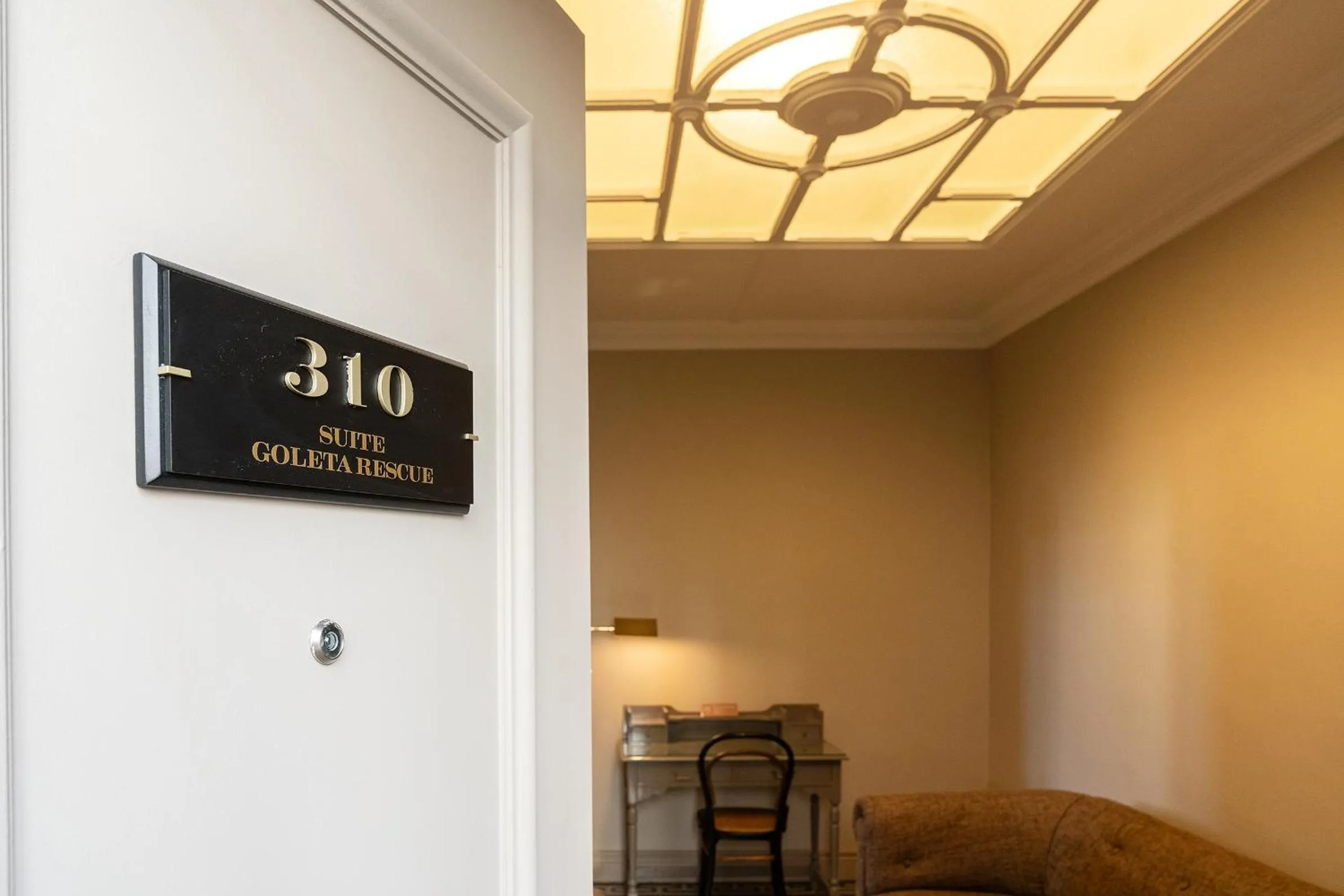 Seating area in Hotel José Nogueira