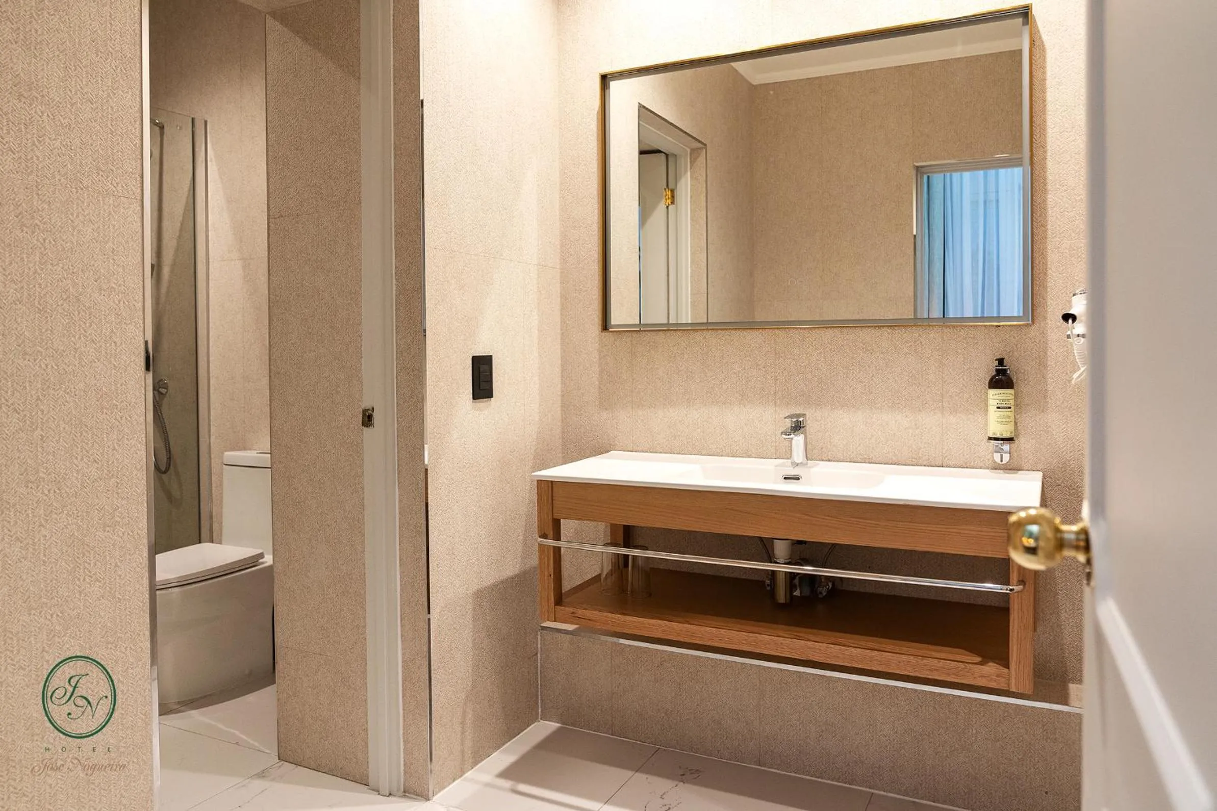 Bathroom in Hotel José Nogueira