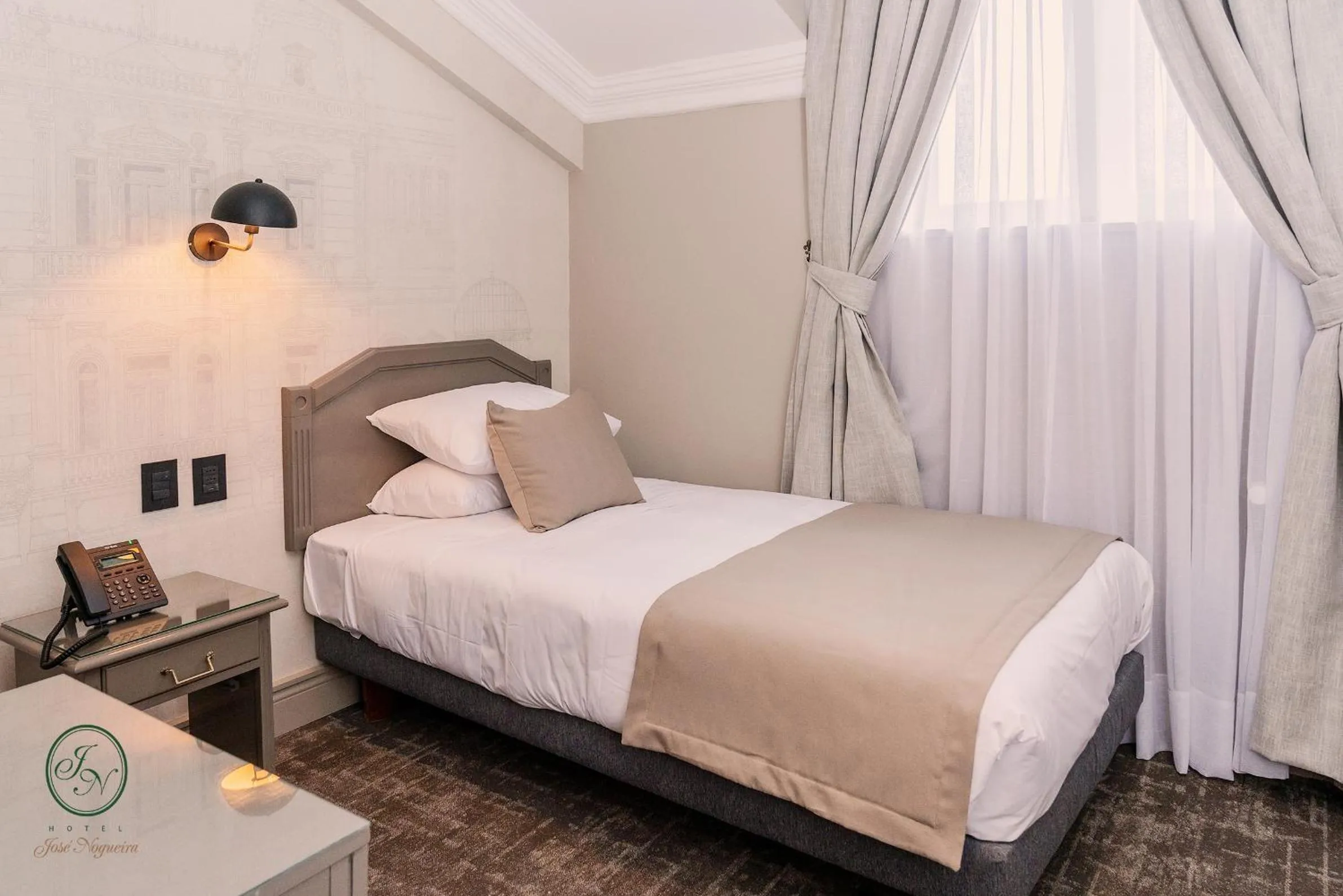 Photo of the whole room, Bed in Hotel José Nogueira