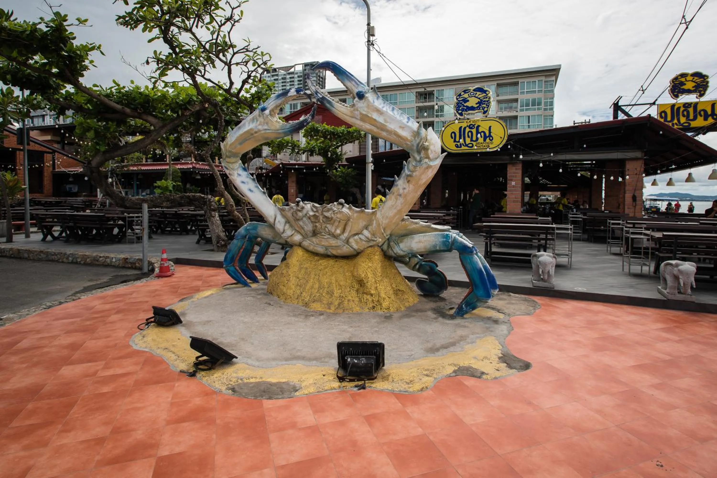 Nearby landmark in Nagawari Art Maldives BBQ Pattaya Villa