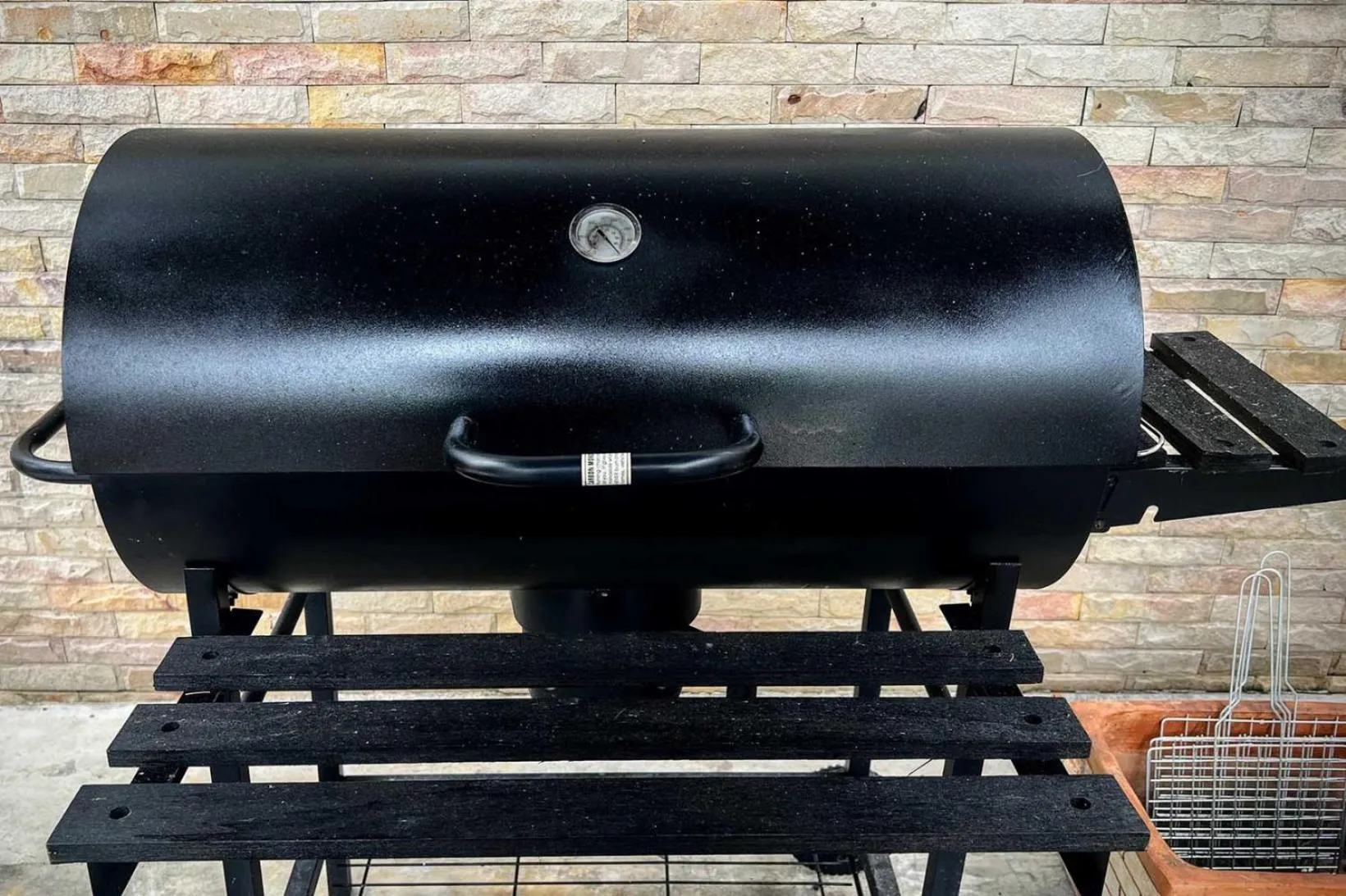 BBQ facilities in Nagawari Art Maldives BBQ Pattaya Villa