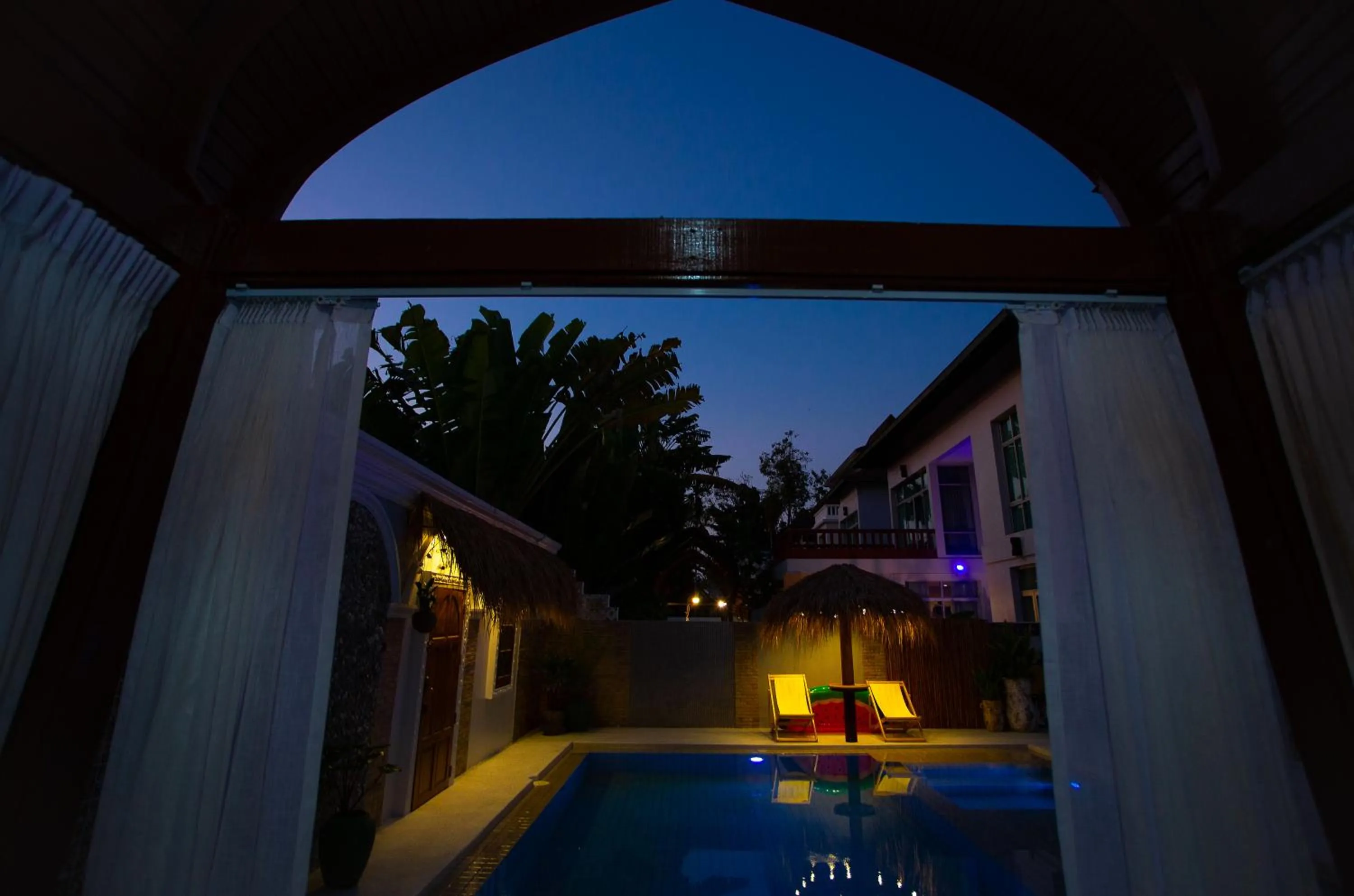 Night in Nagawari Art Maldives BBQ Pattaya Villa