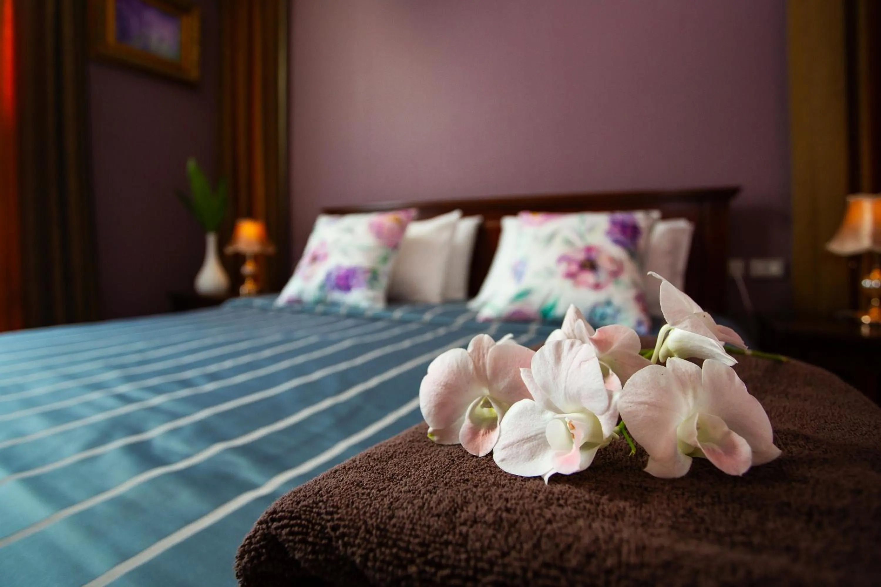 Bed in Nagawari Art Maldives BBQ Pattaya Villa