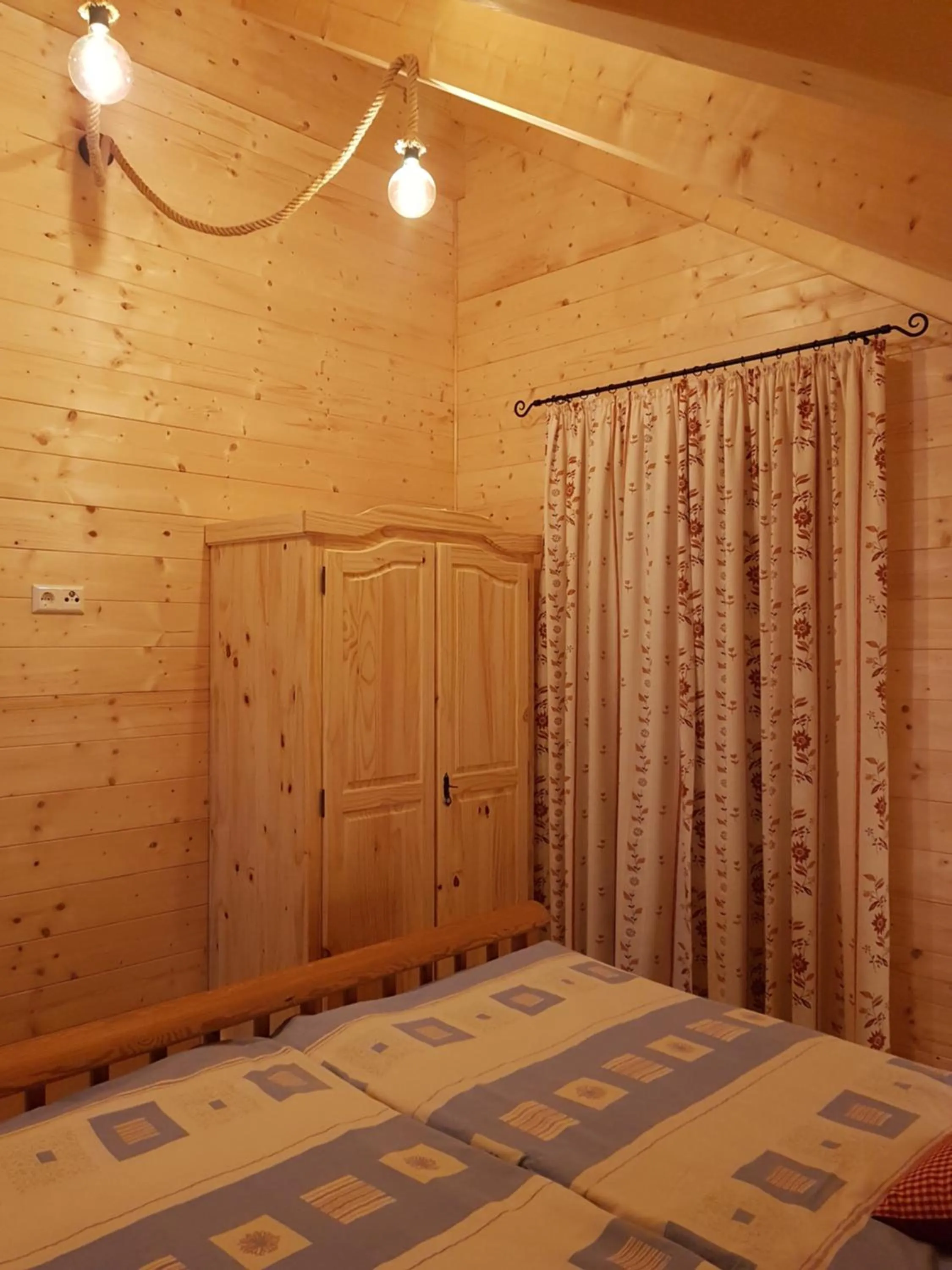 Bedroom, Bed in Auszeit Almhaus Schmalzbauer