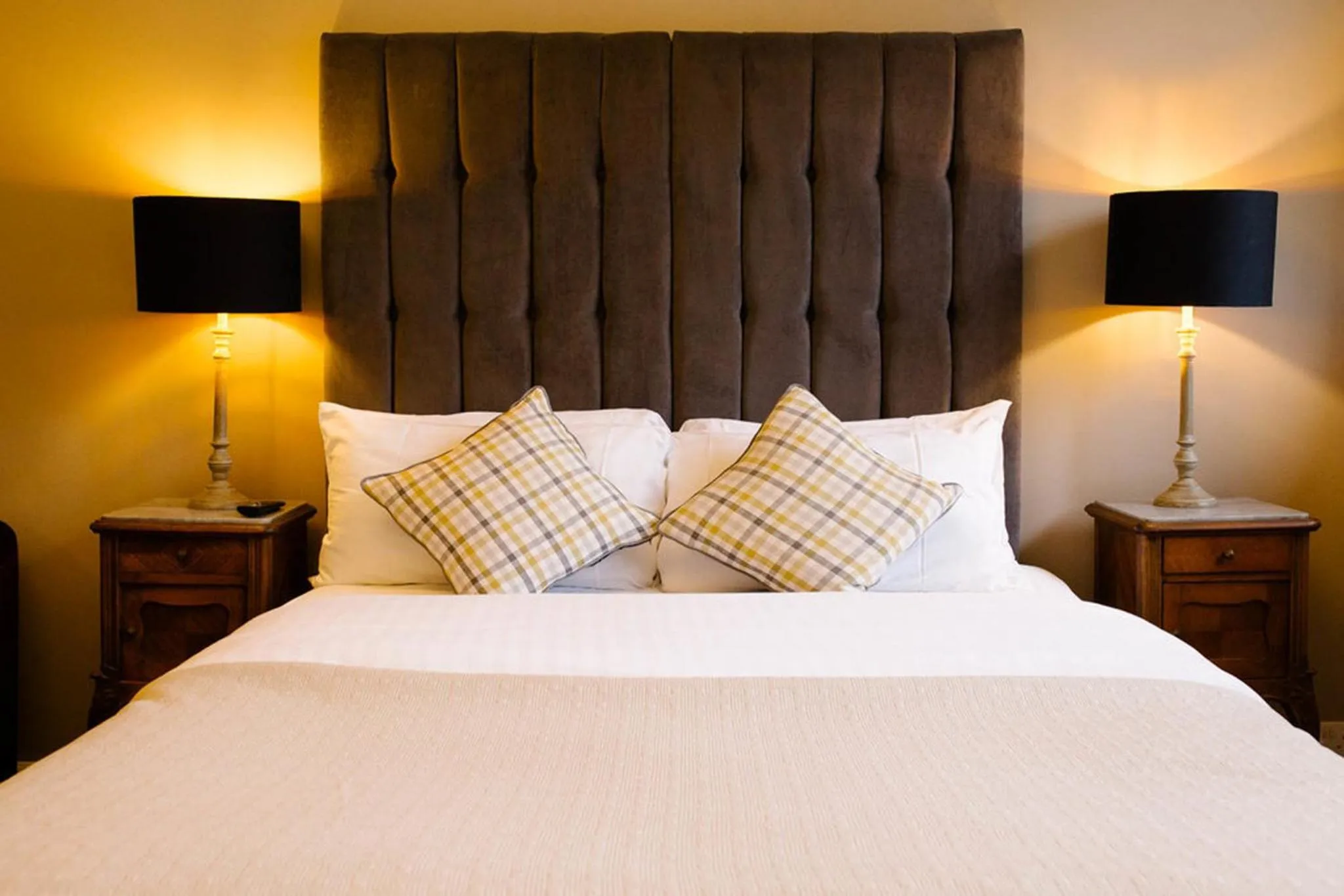 Bedroom, Bed in Prince of Wales - Townhouse