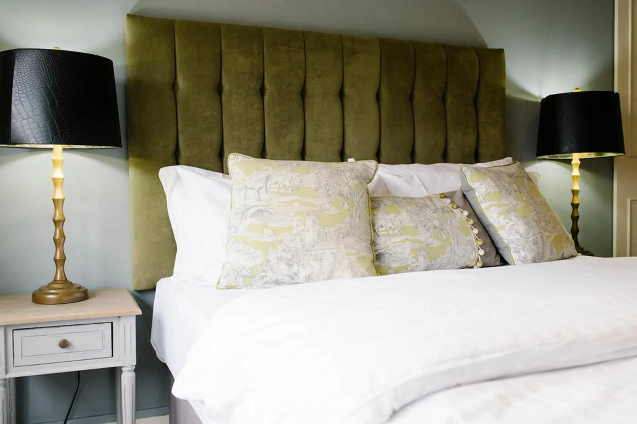 Bedroom, Bed in Prince of Wales - Townhouse