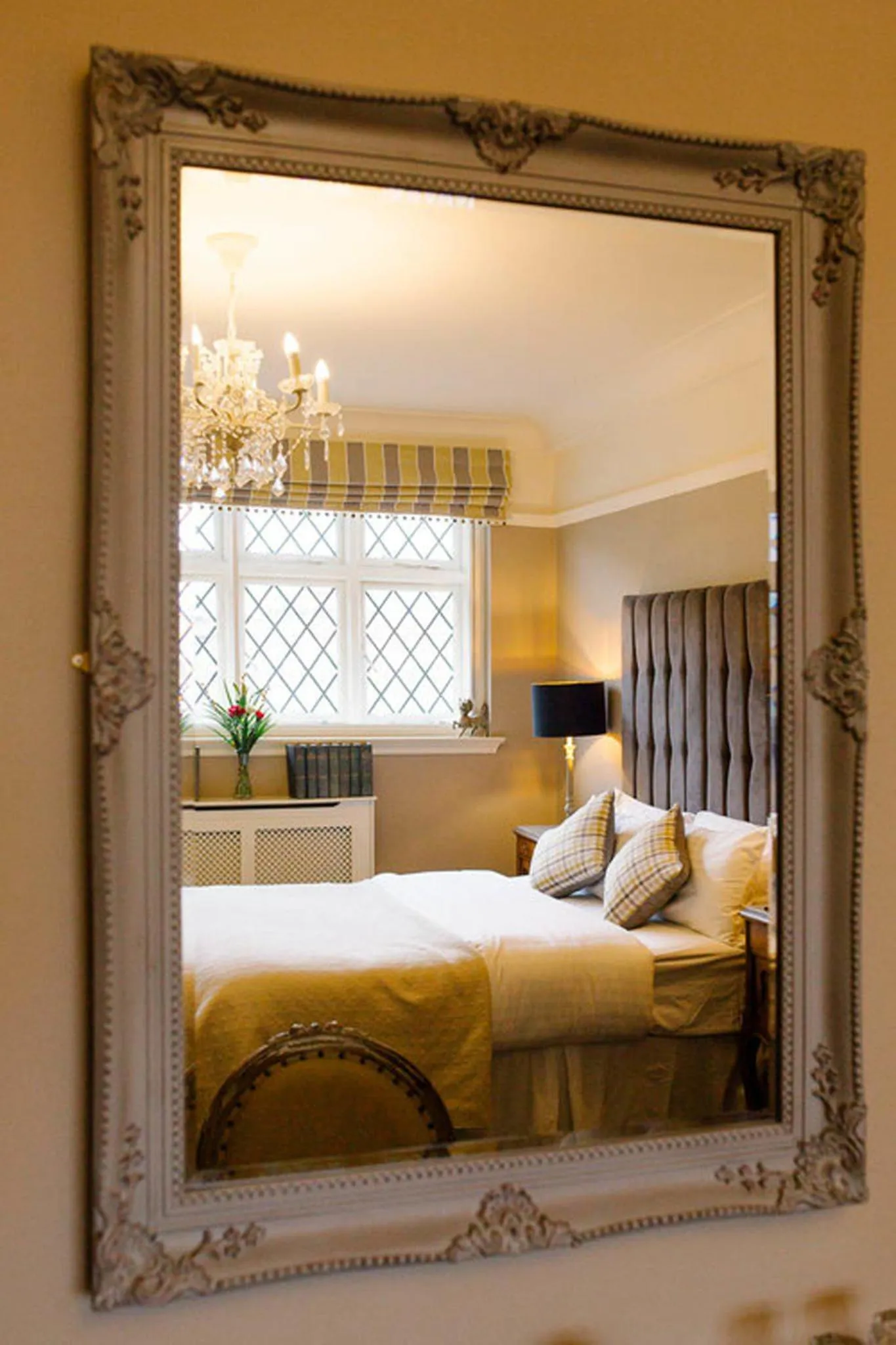 Bedroom, Bed in Prince of Wales - Townhouse