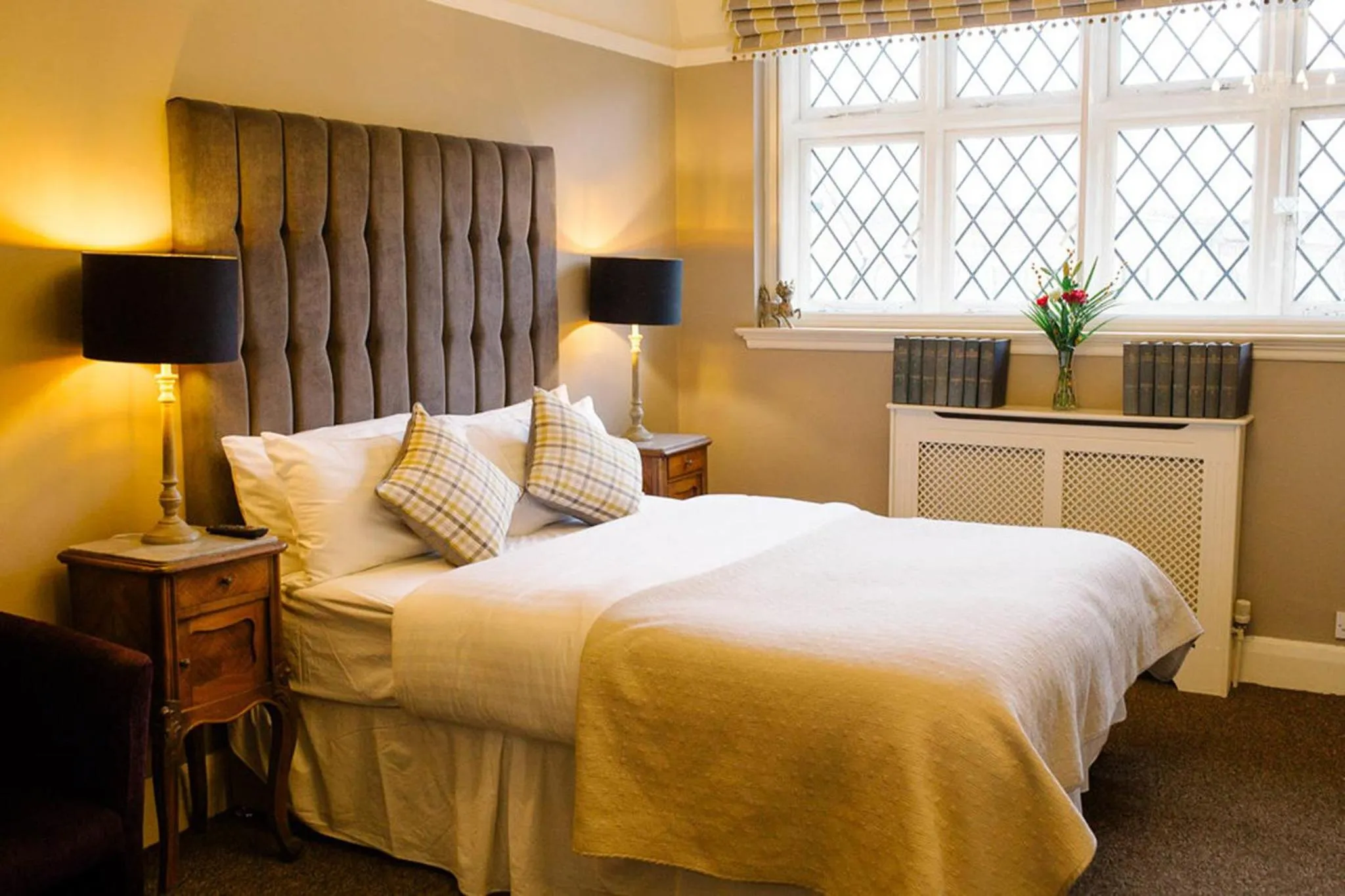 Bedroom, Bed in Prince of Wales - Townhouse