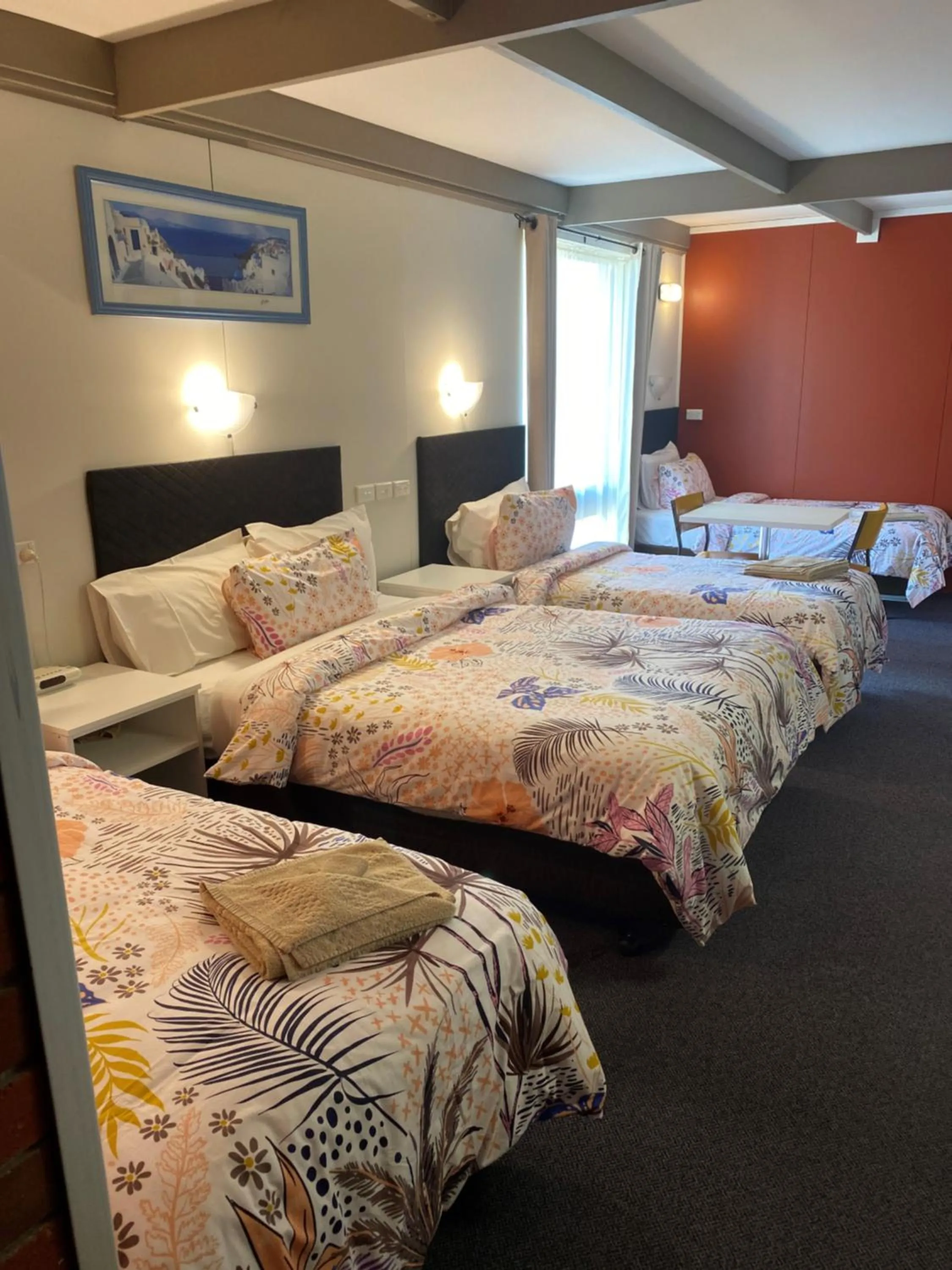 Bed in Zero Inn Motel