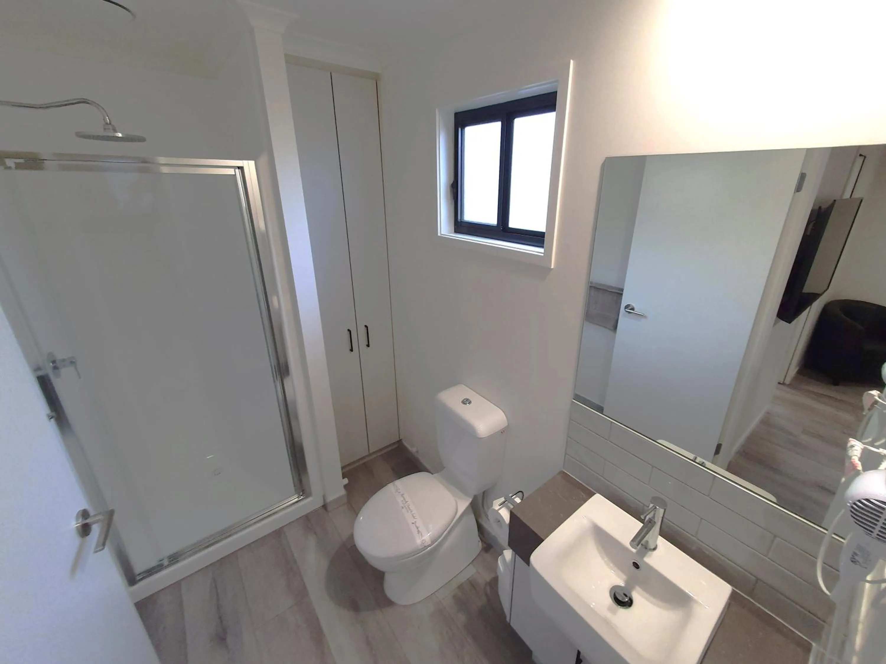 Shower in BIG4 Whiters Holiday Village