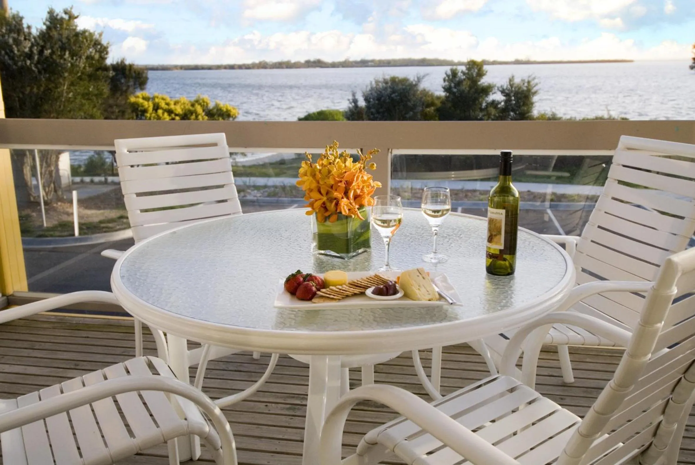 Facade/entrance in The Moorings at Metung